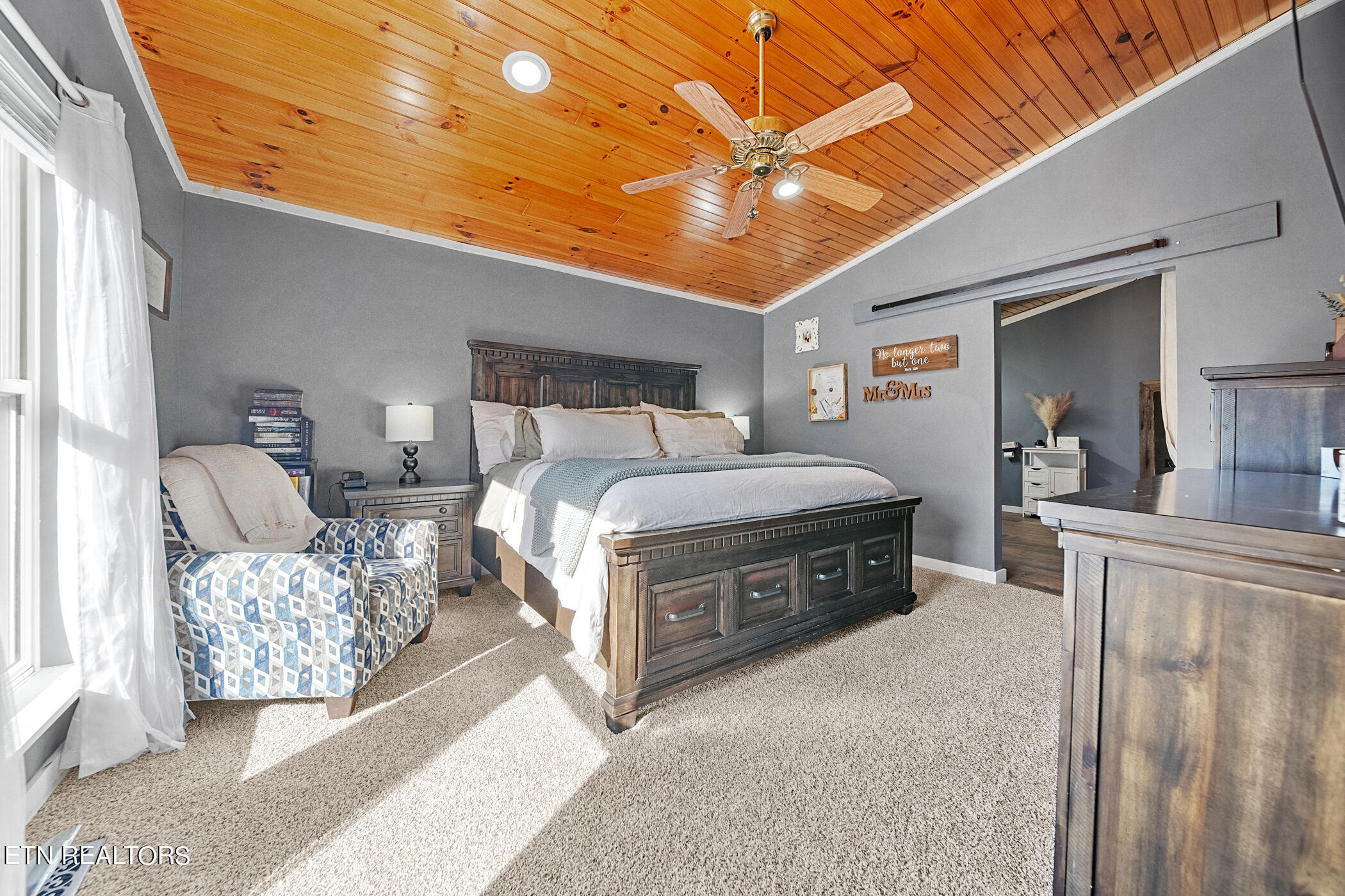 257 N Dark Hollow Rd