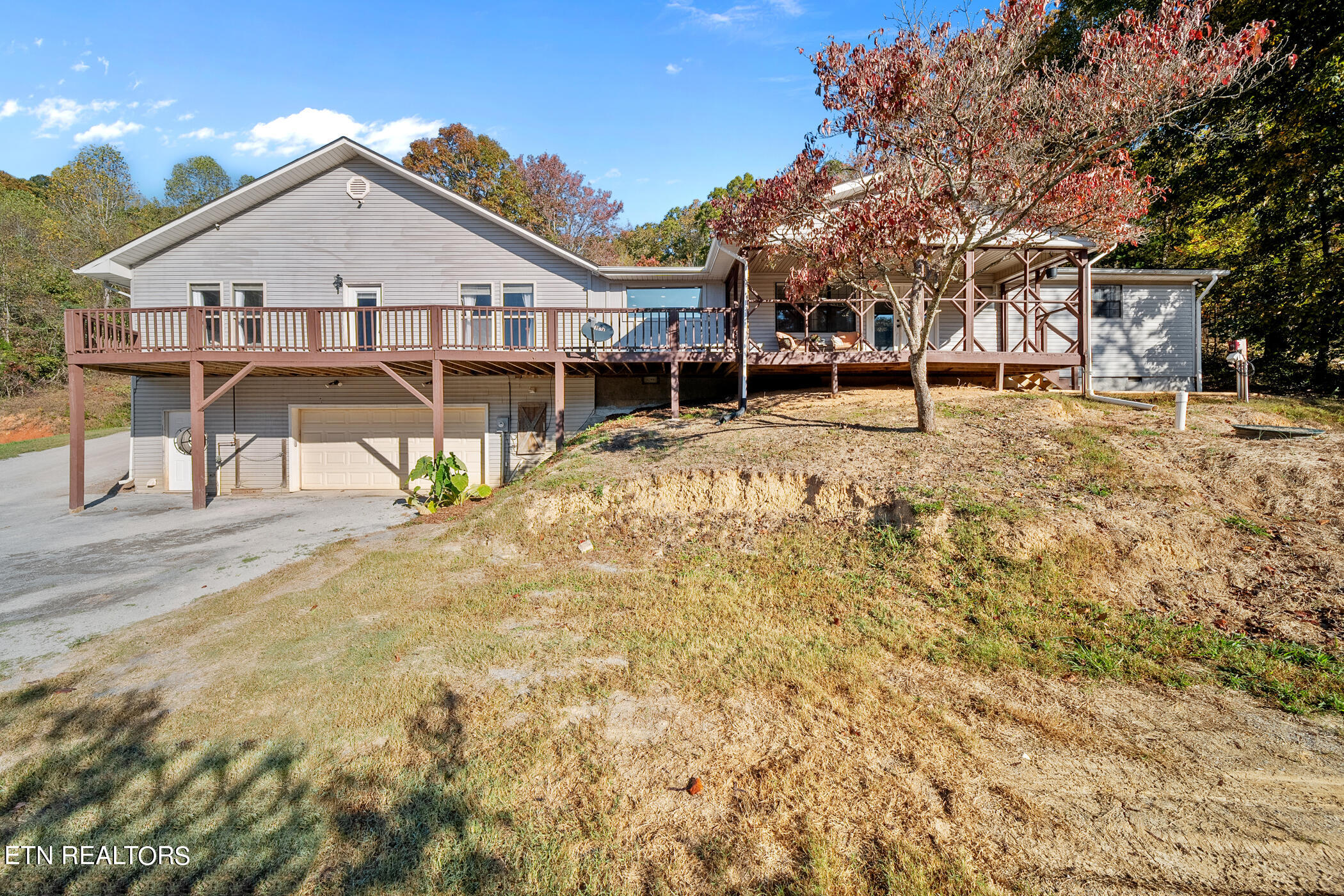 257 N Dark Hollow Rd