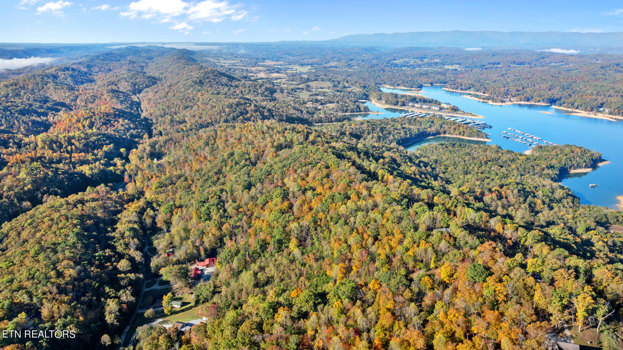 257 N Dark Hollow Rd