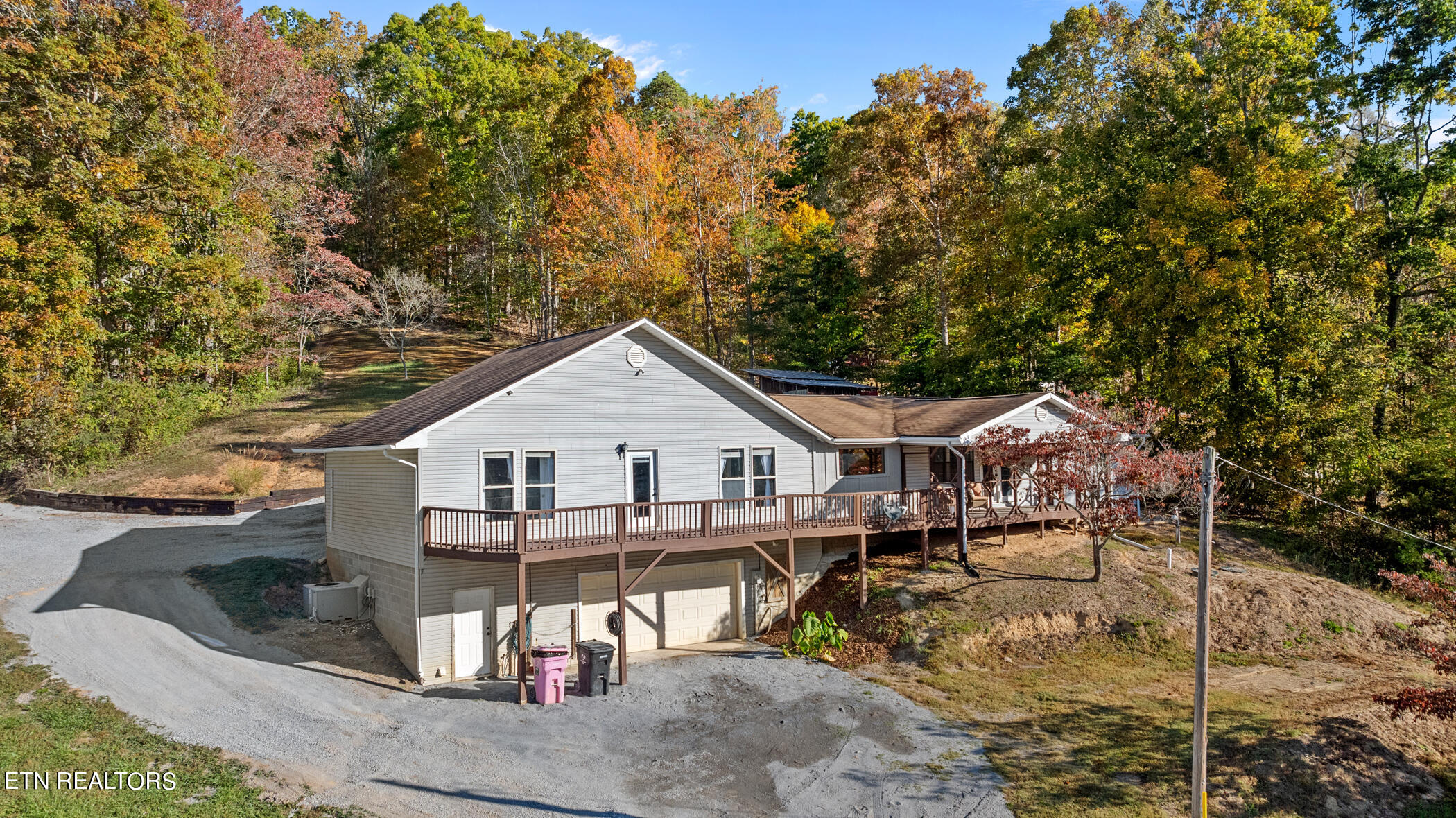 257 N Dark Hollow Rd