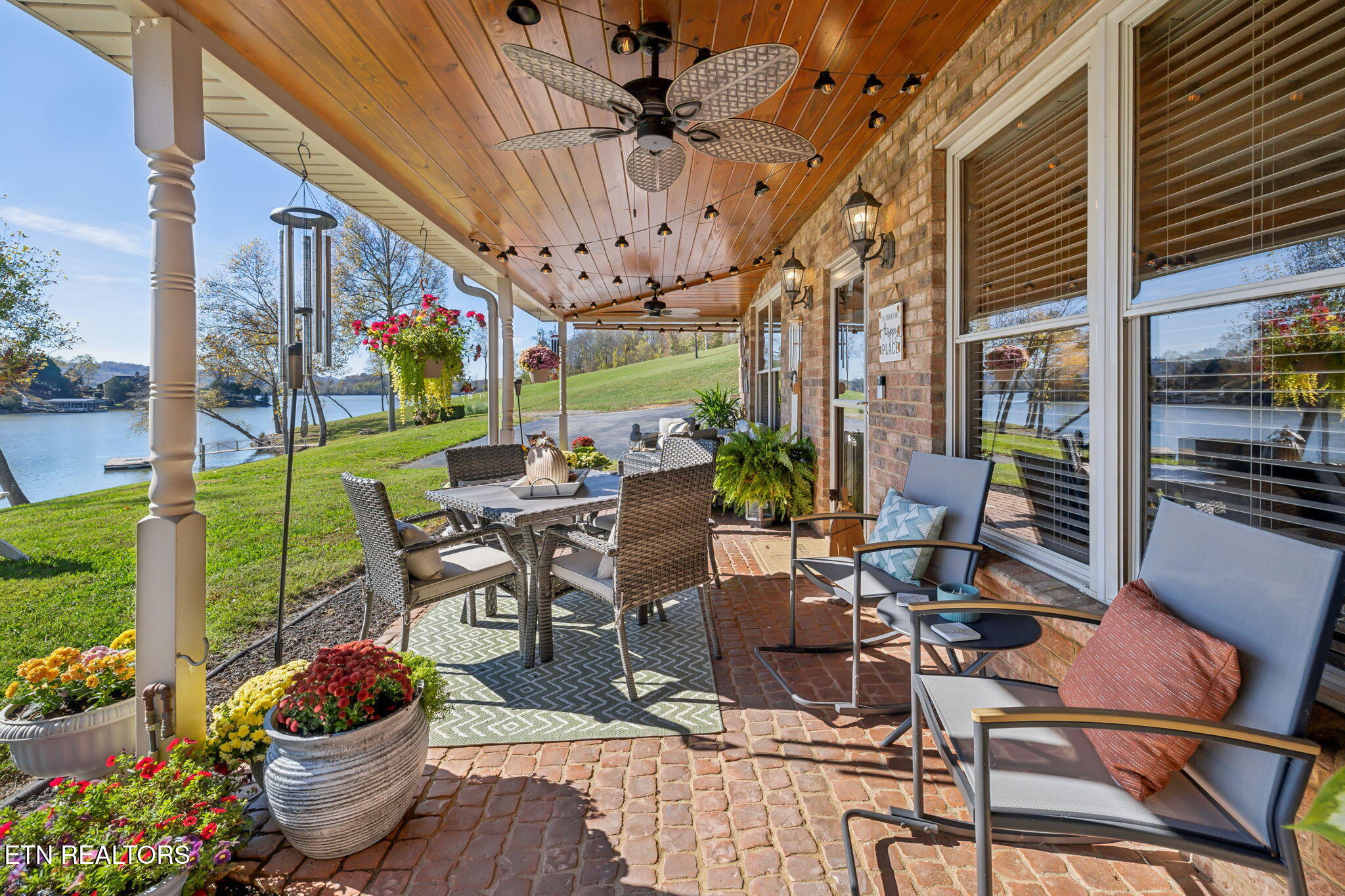 3812 Lake Pointe Drive
