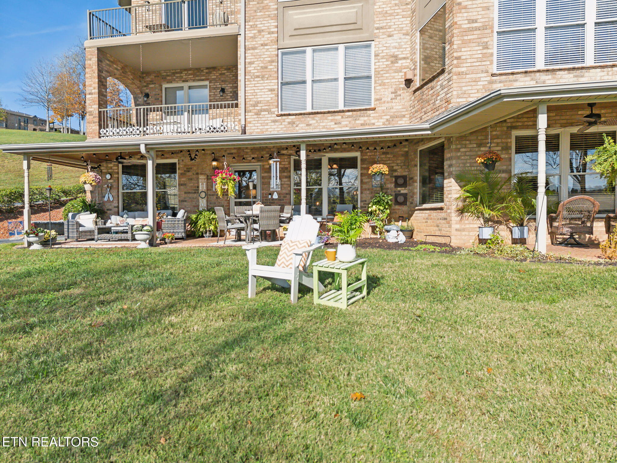 3812 Lake Pointe Drive
