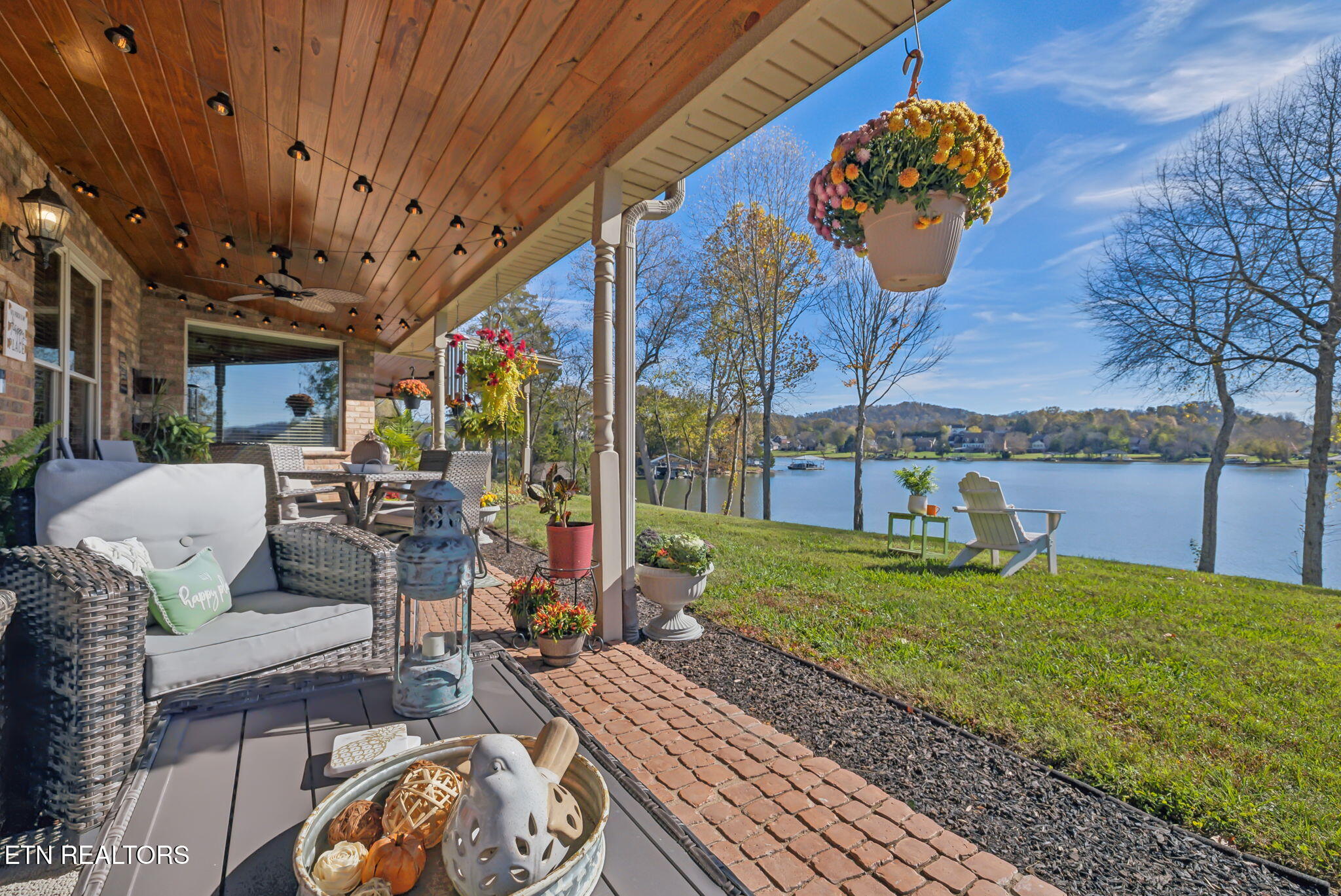 3812 Lake Pointe Drive