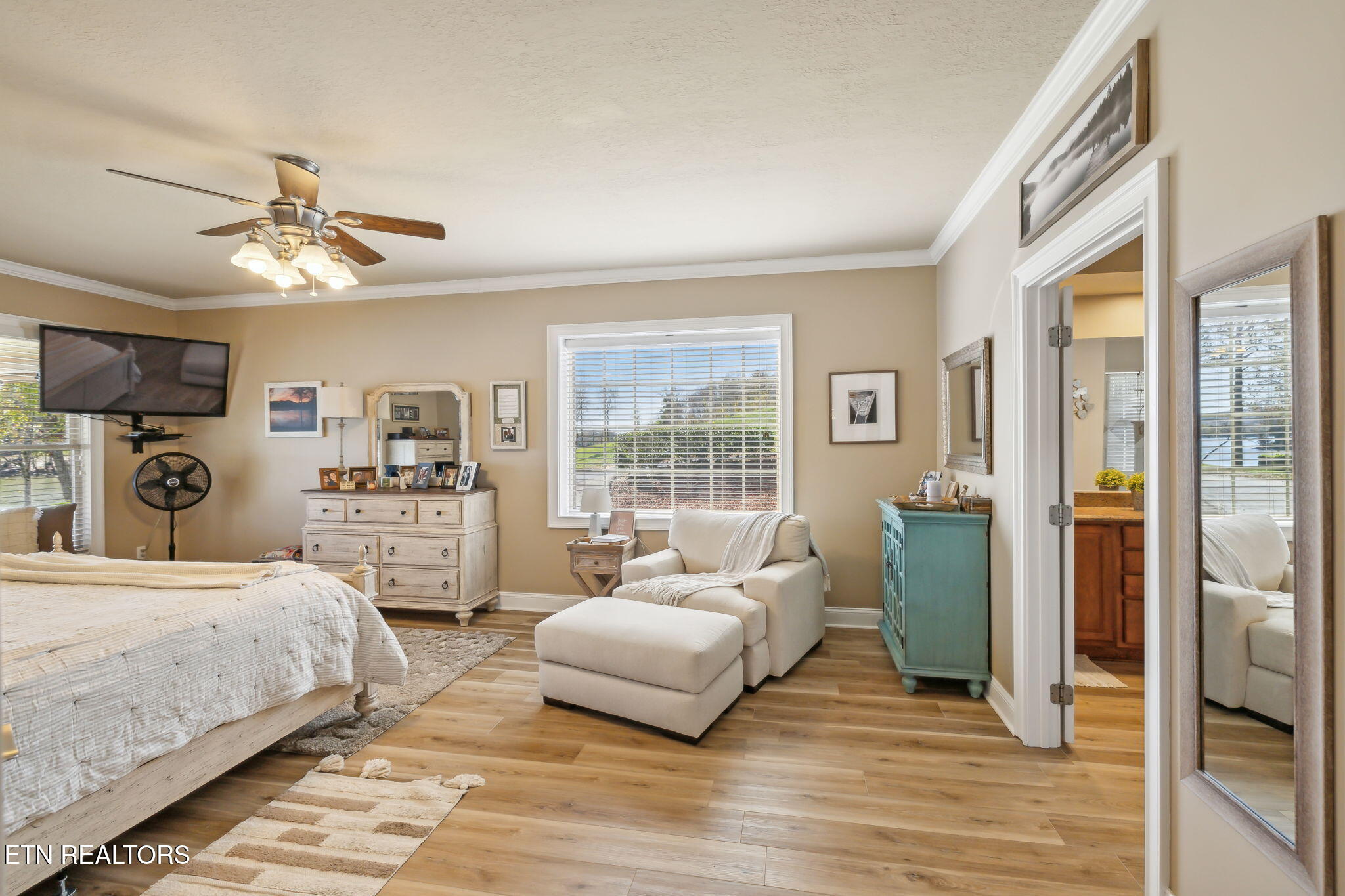 3812 Lake Pointe Drive