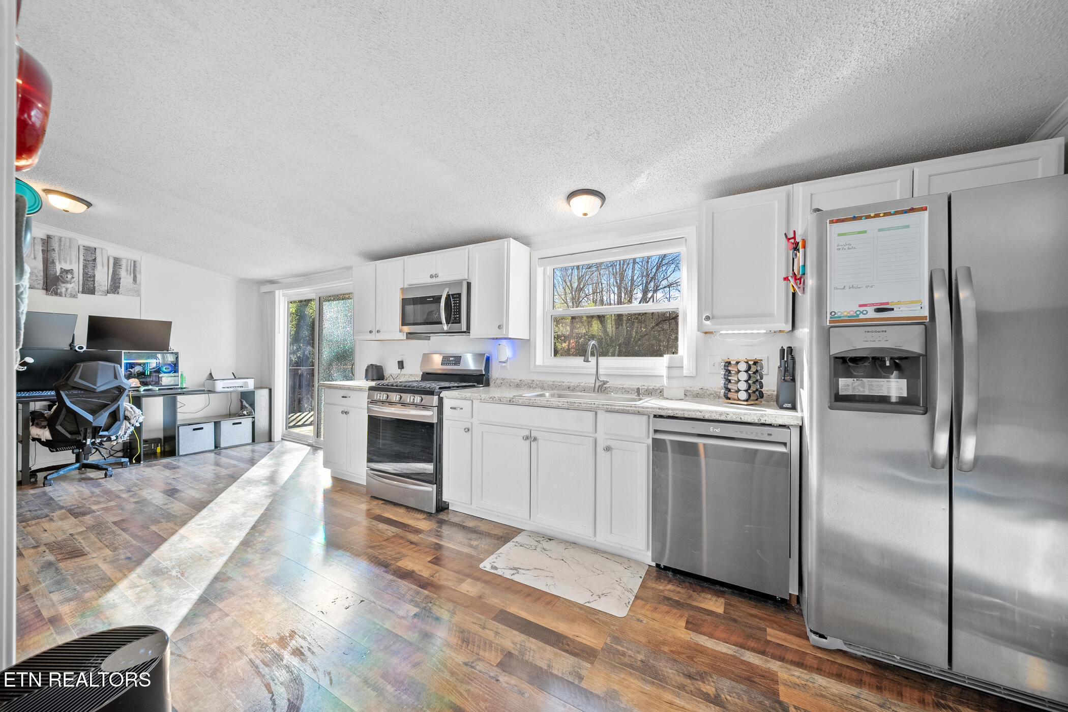154 Andys Ridge Rd