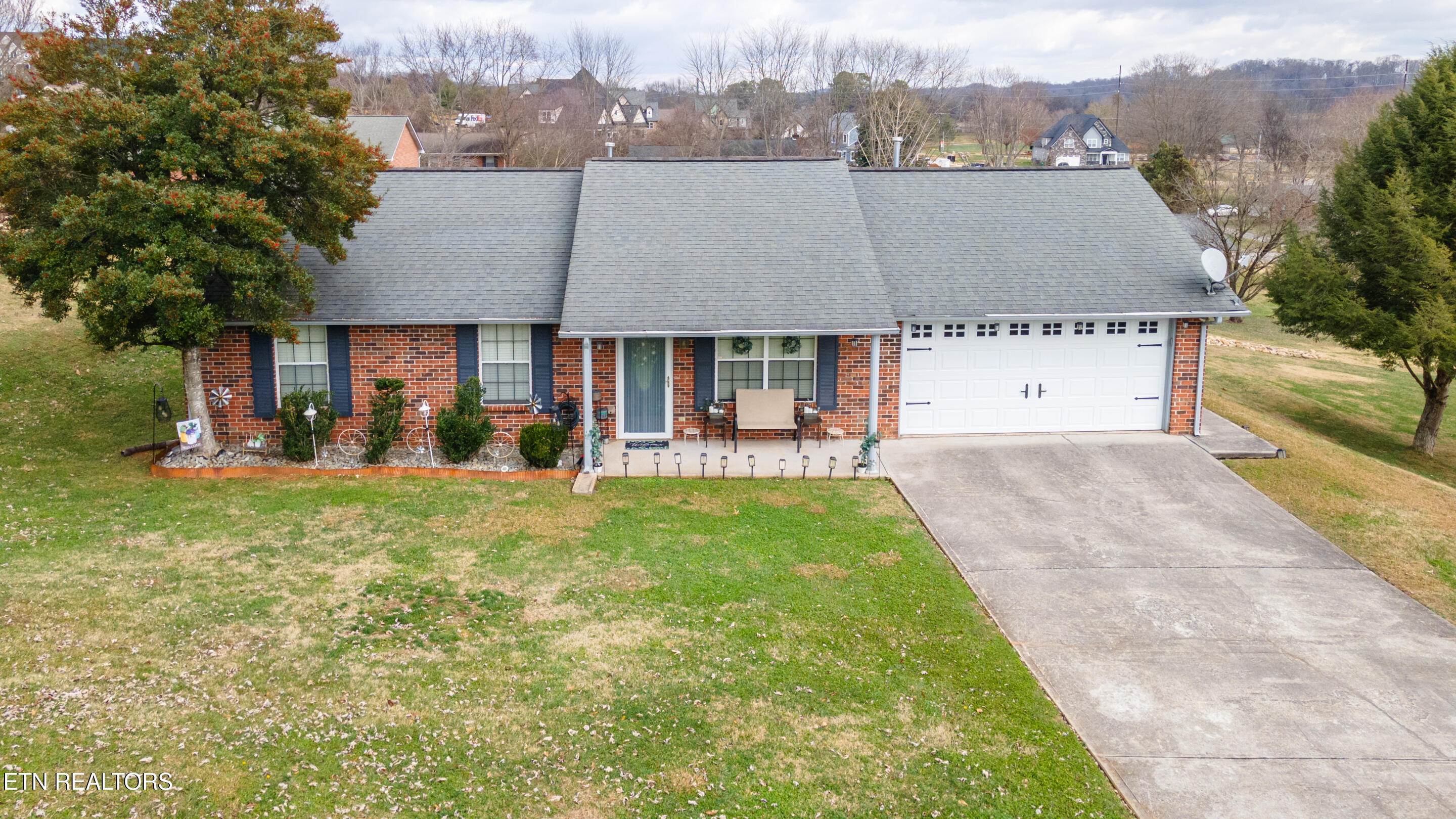 817 Spinnaker Rd