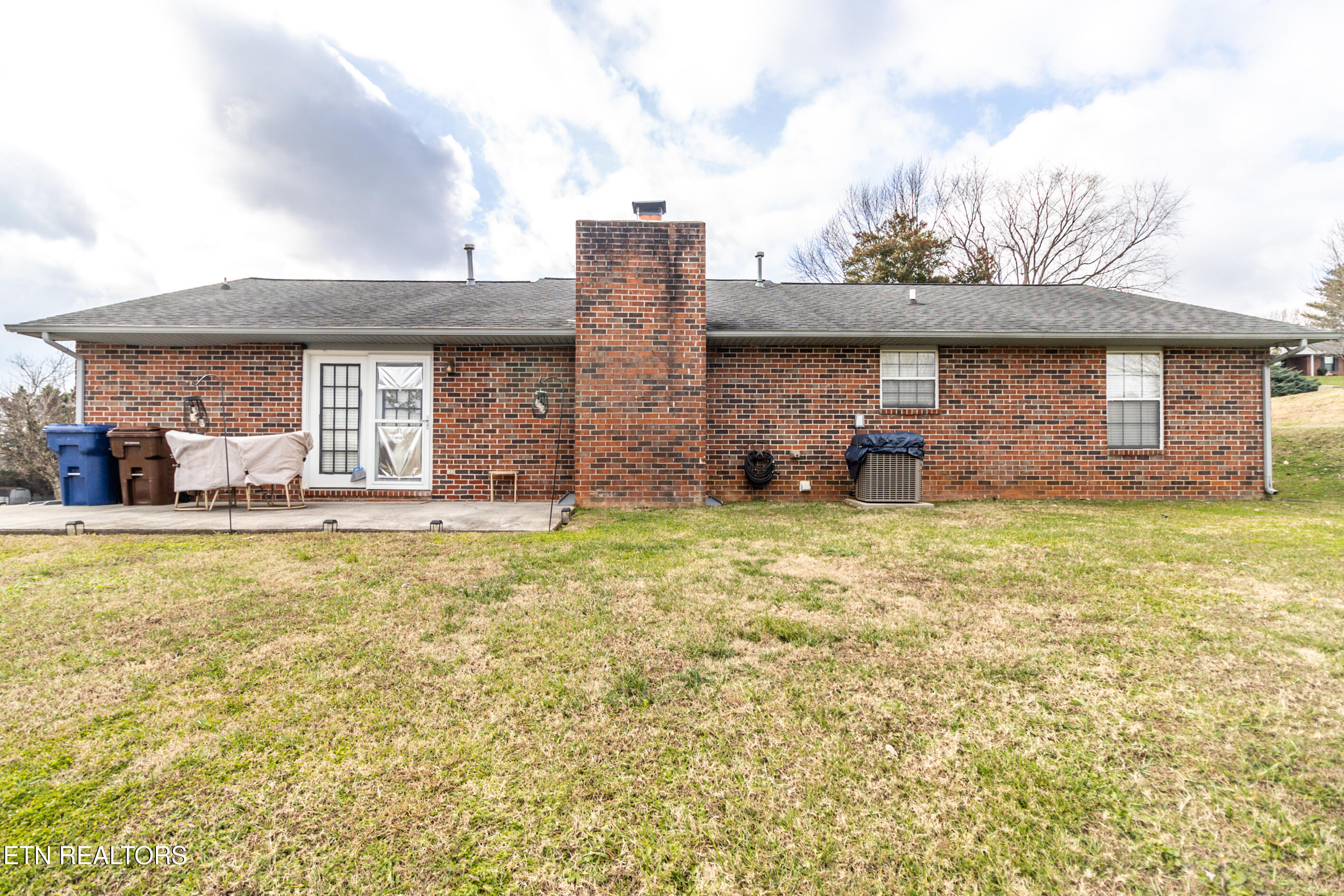 817 Spinnaker Rd