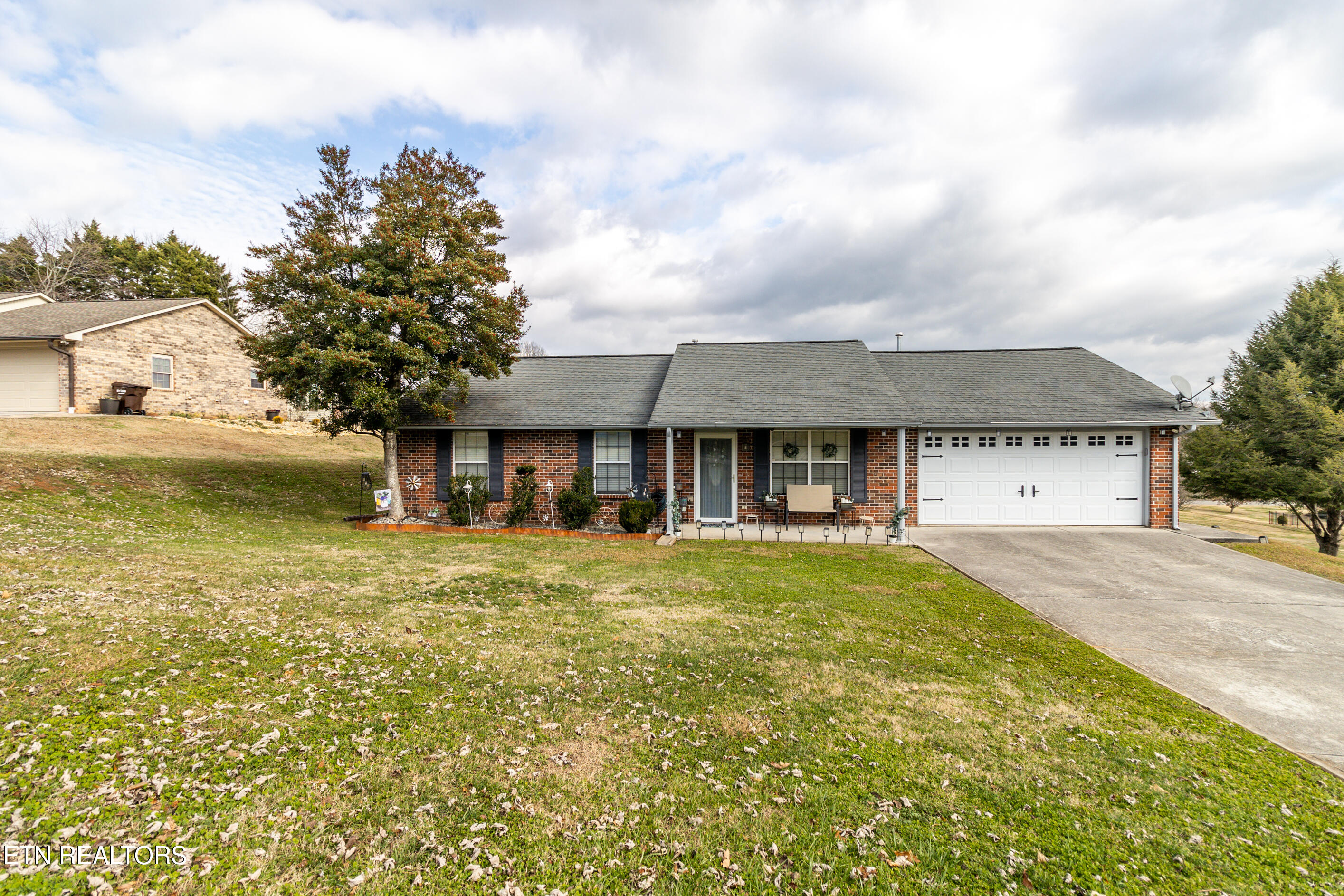 817 Spinnaker Rd