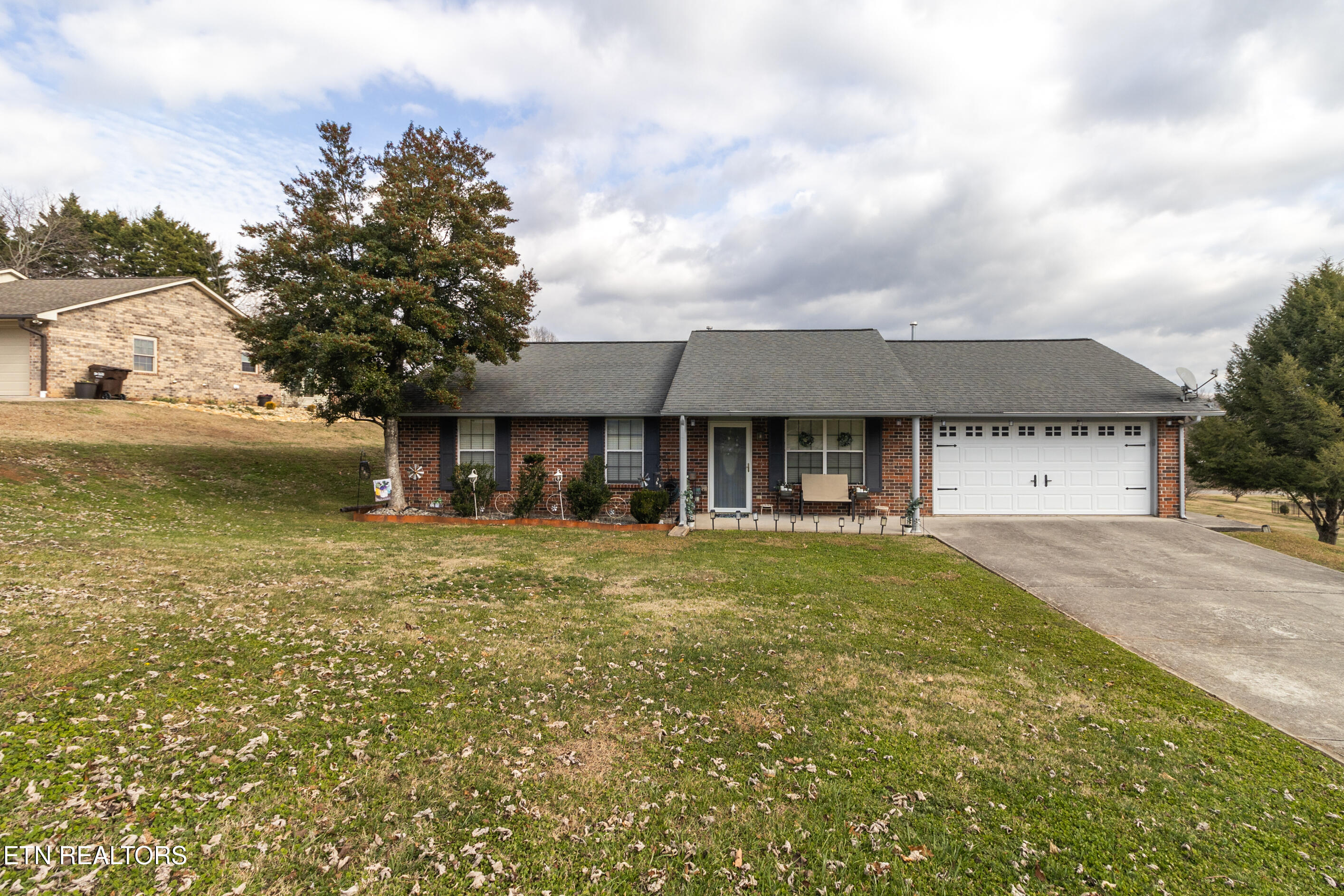 817 Spinnaker Rd