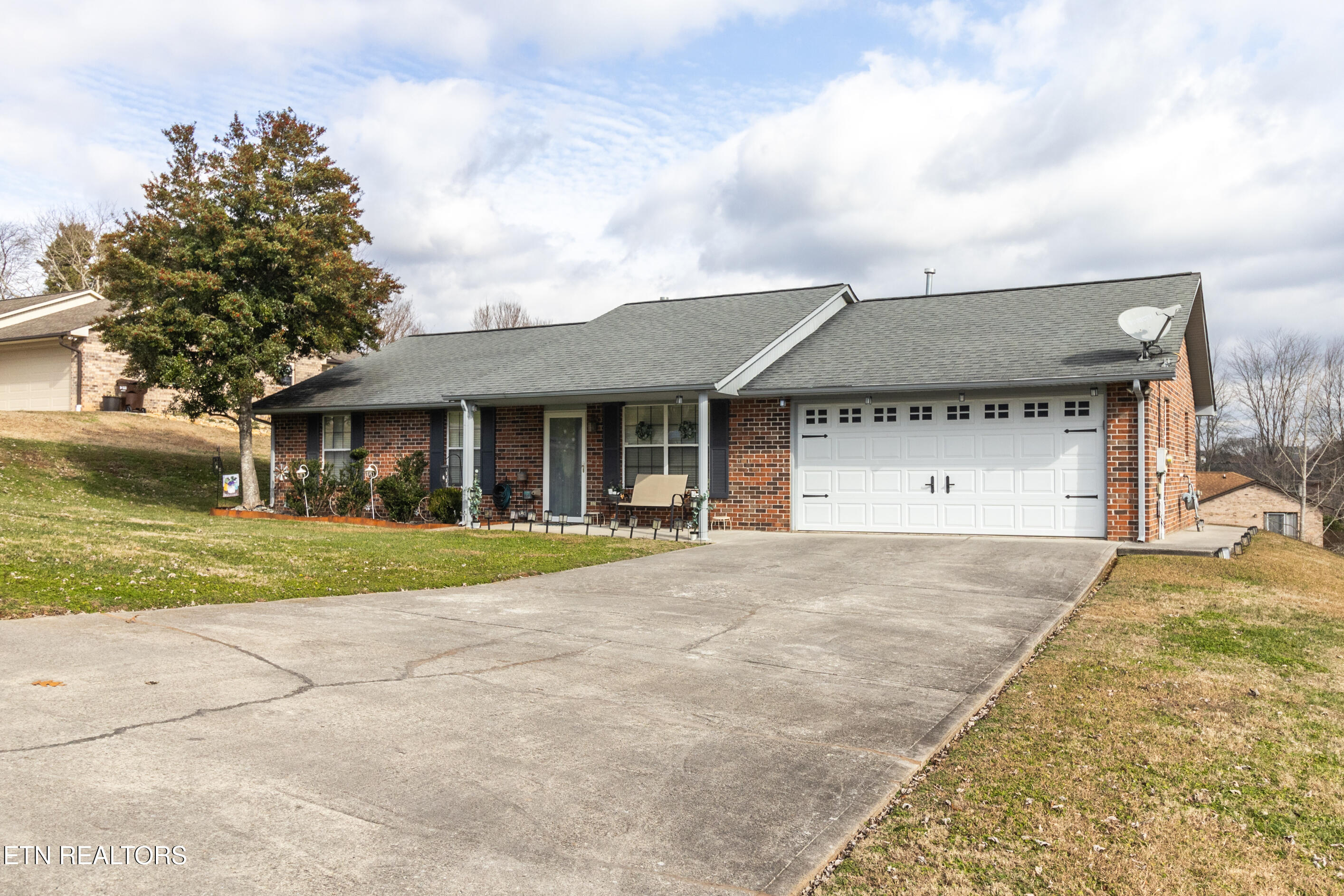 817 Spinnaker Rd