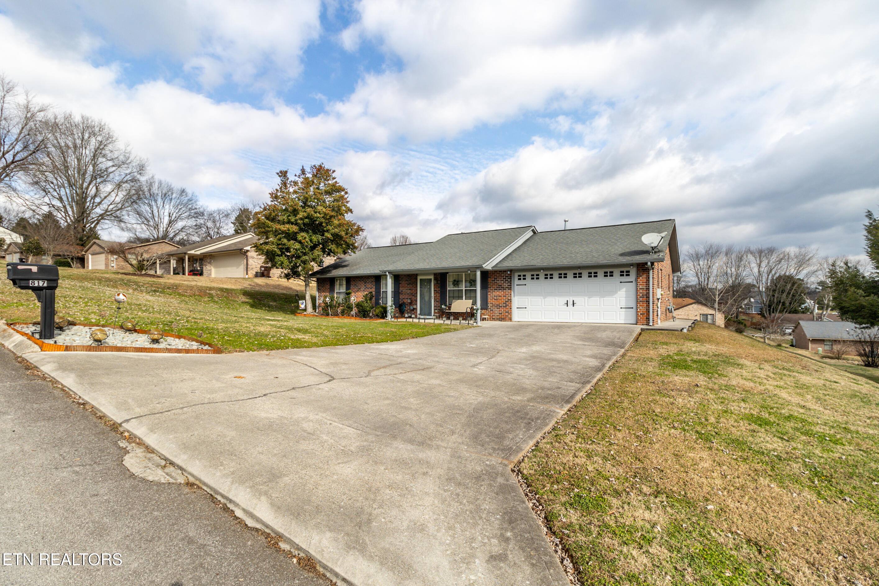 817 Spinnaker Rd