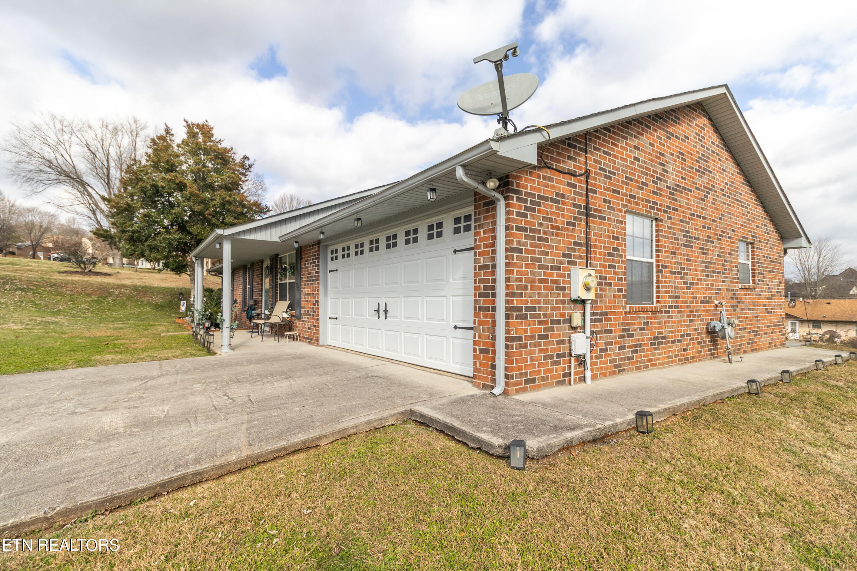 817 Spinnaker Rd