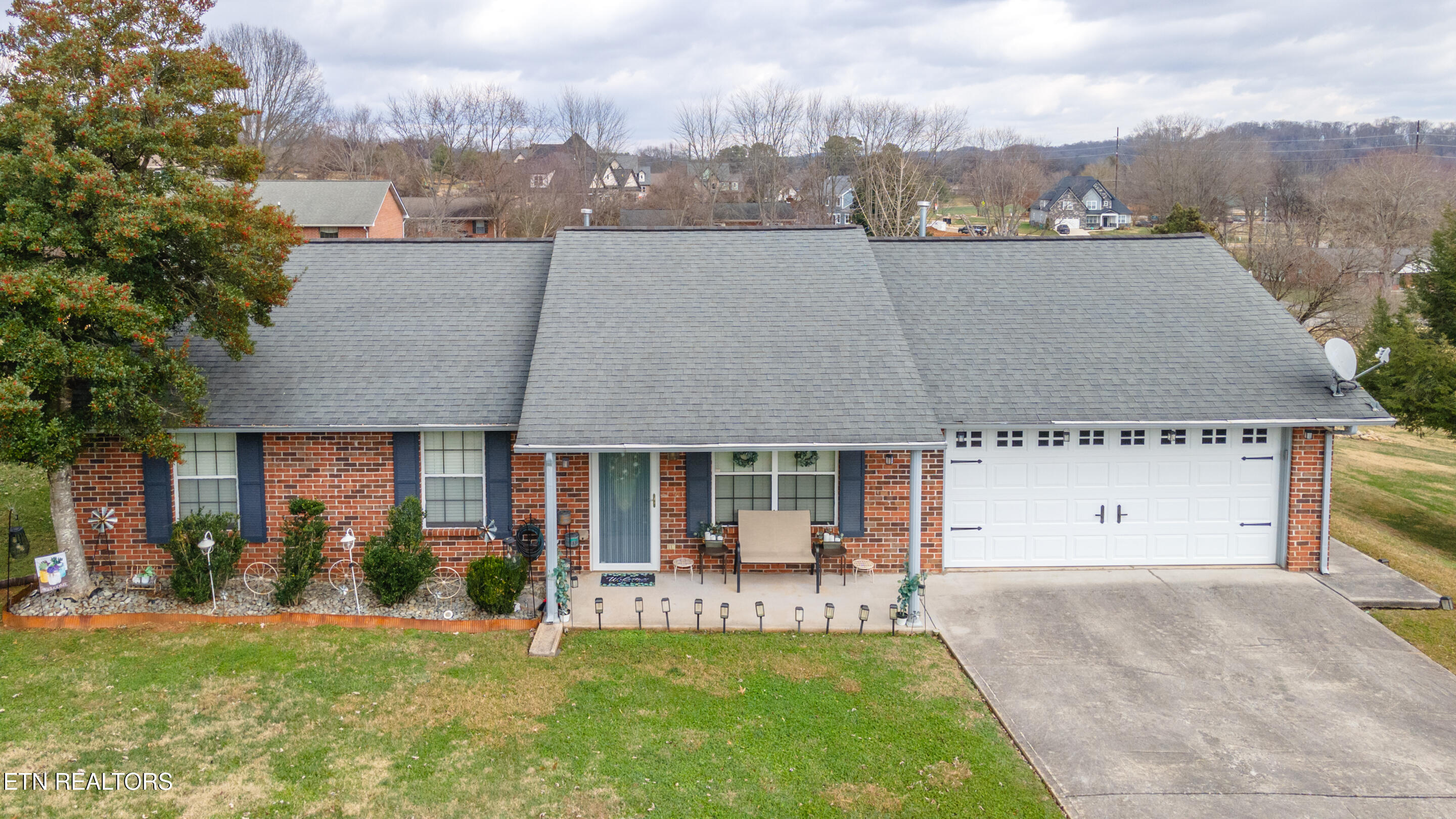 817 Spinnaker Rd