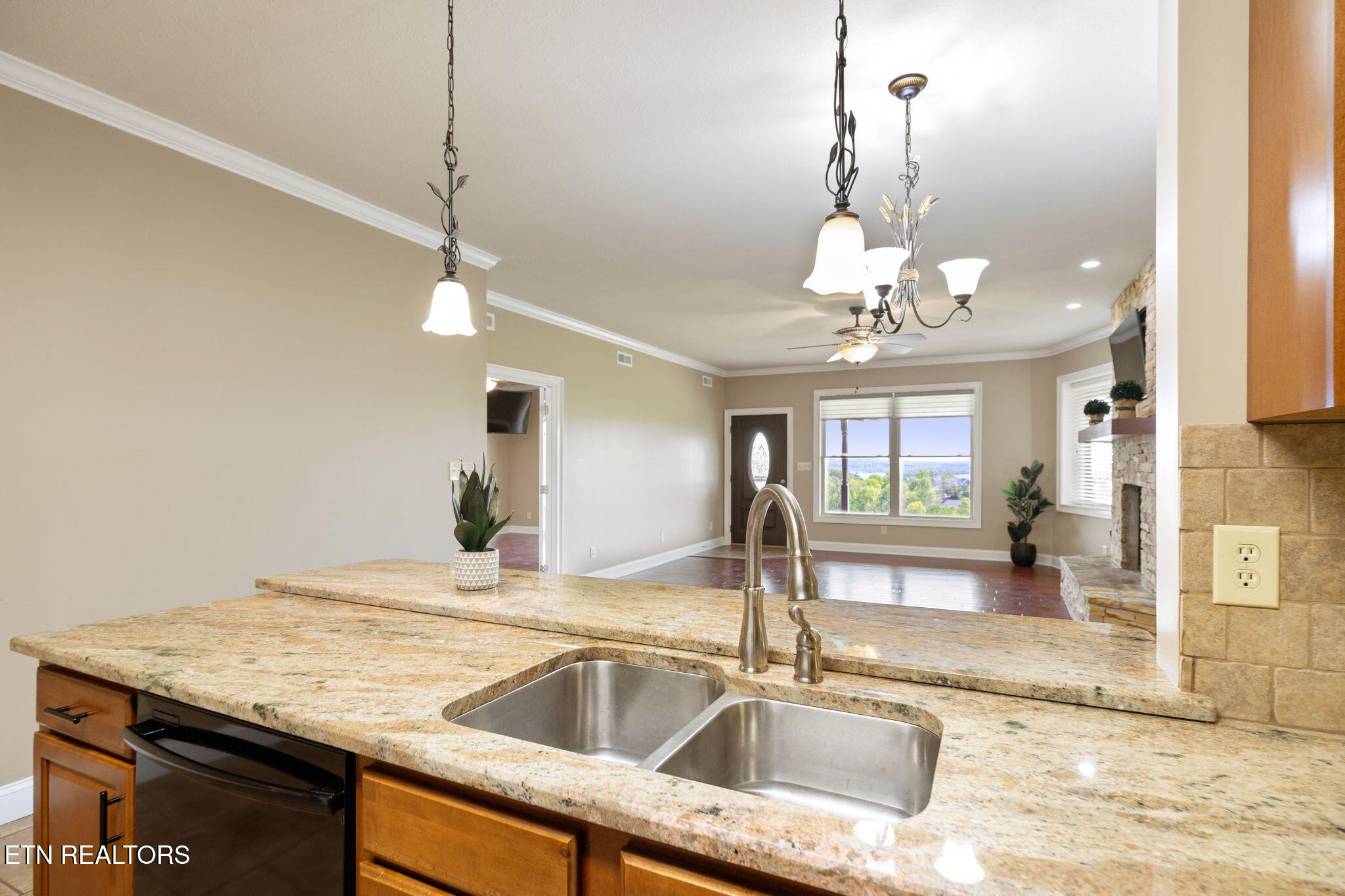 2614 Grand Vw Court