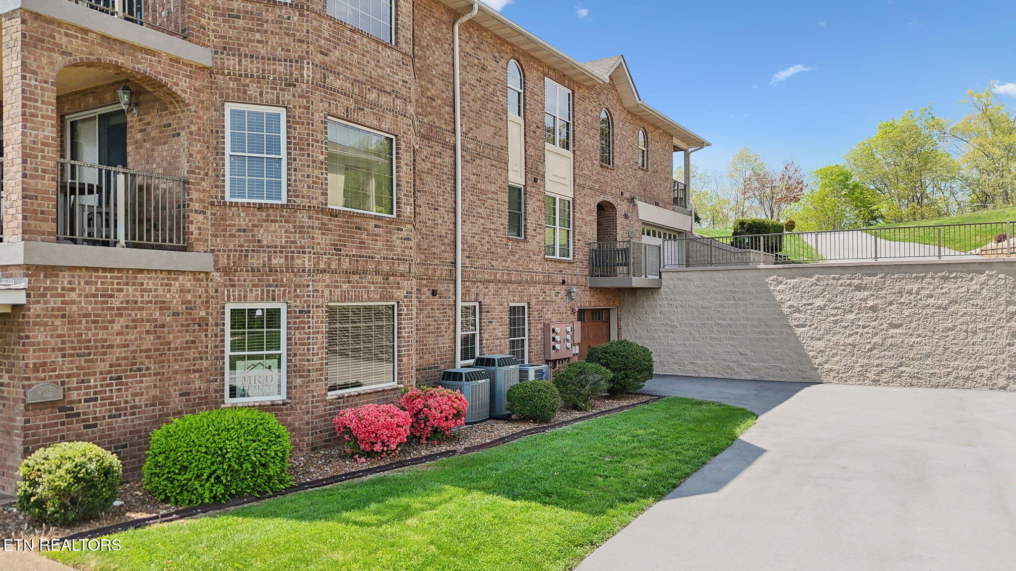 2614 Grand Vw Court