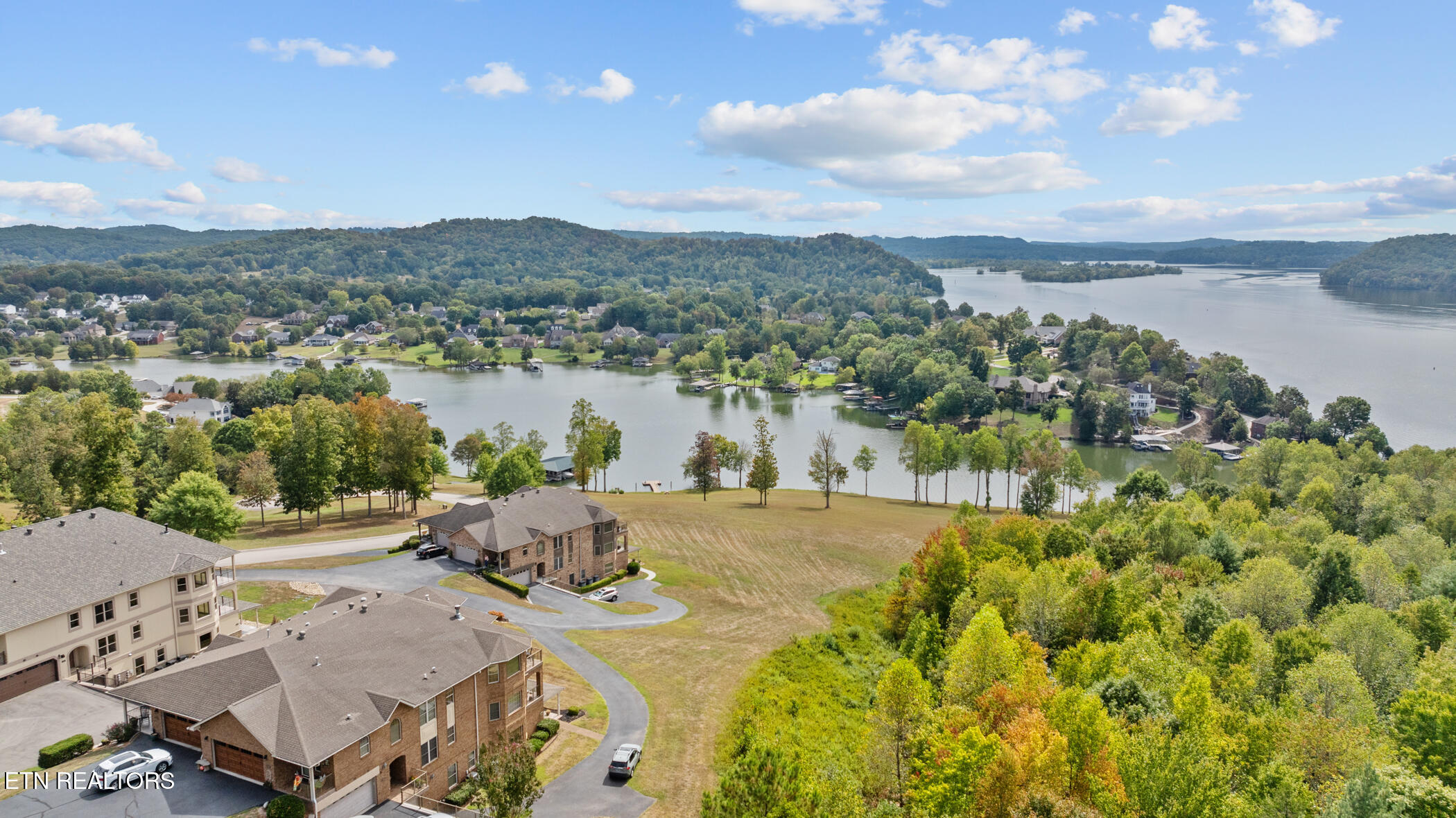 2614 Grand Vw Court