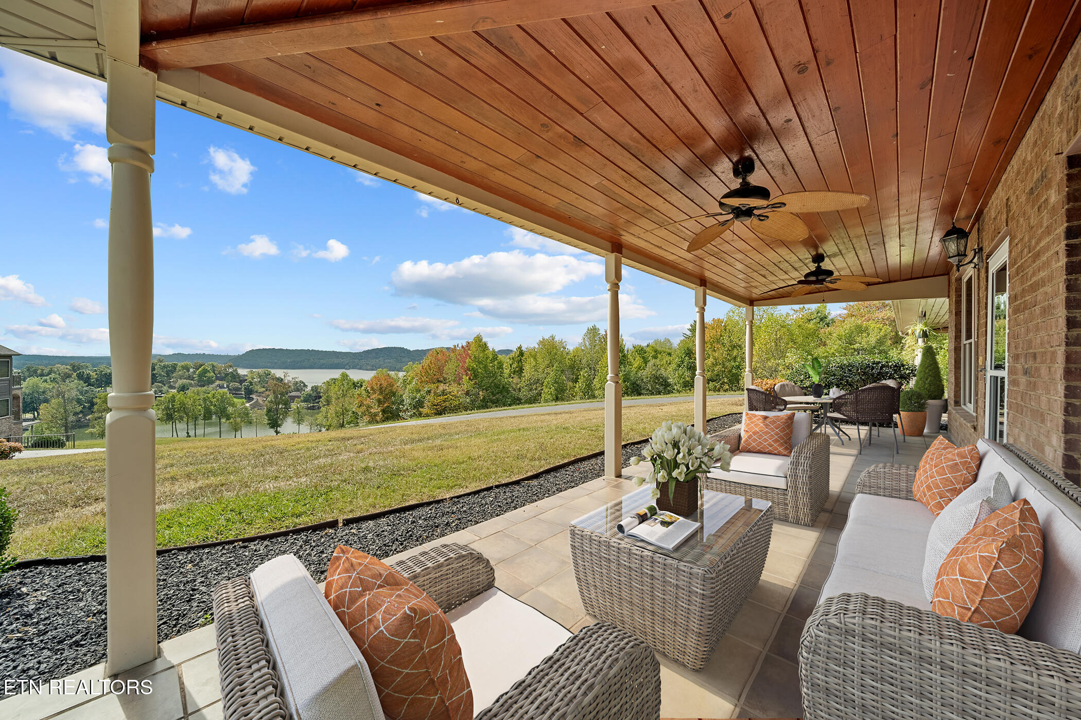 2614 Grand Vw Court