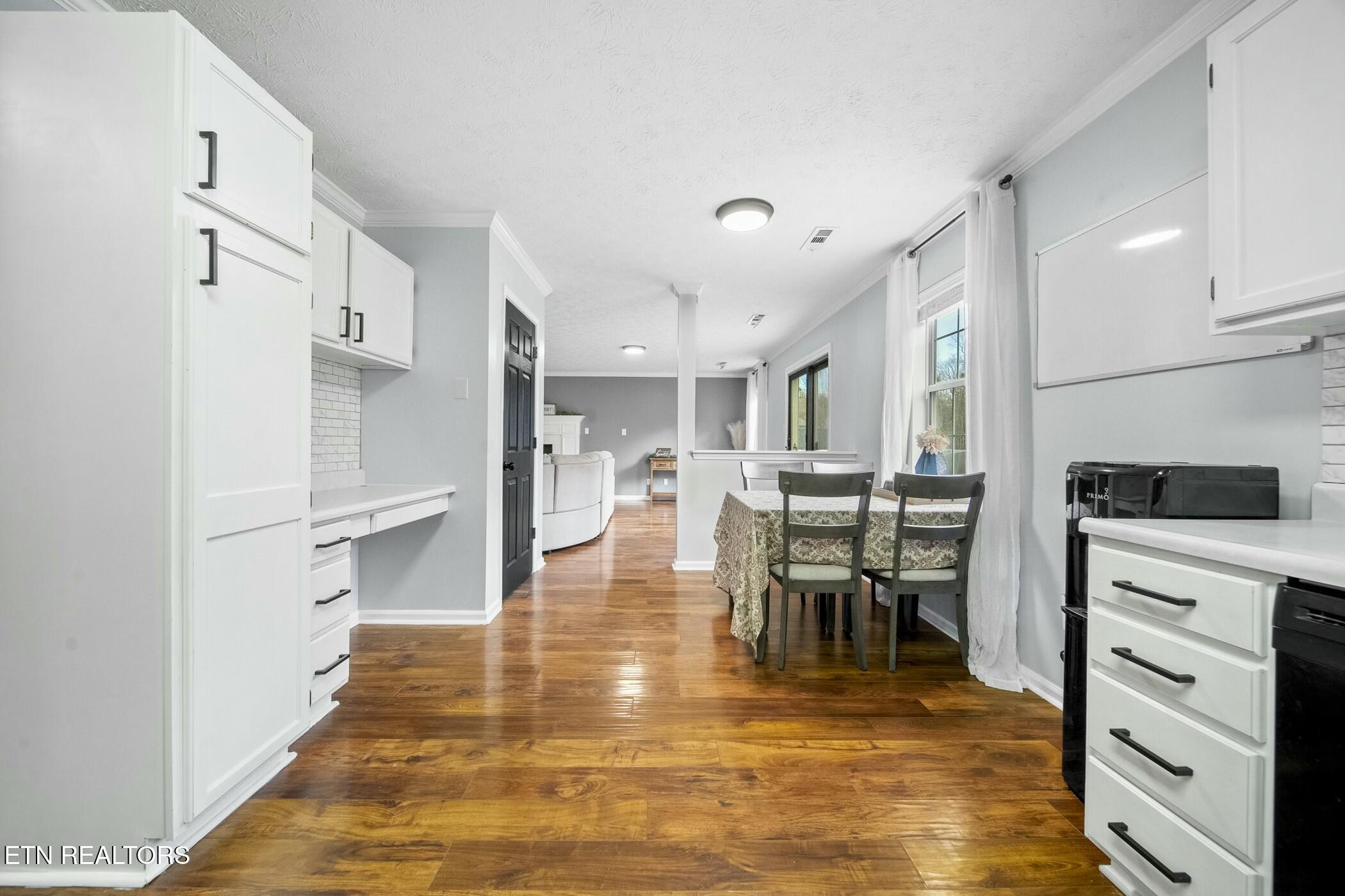 8206 Jack Russell Court