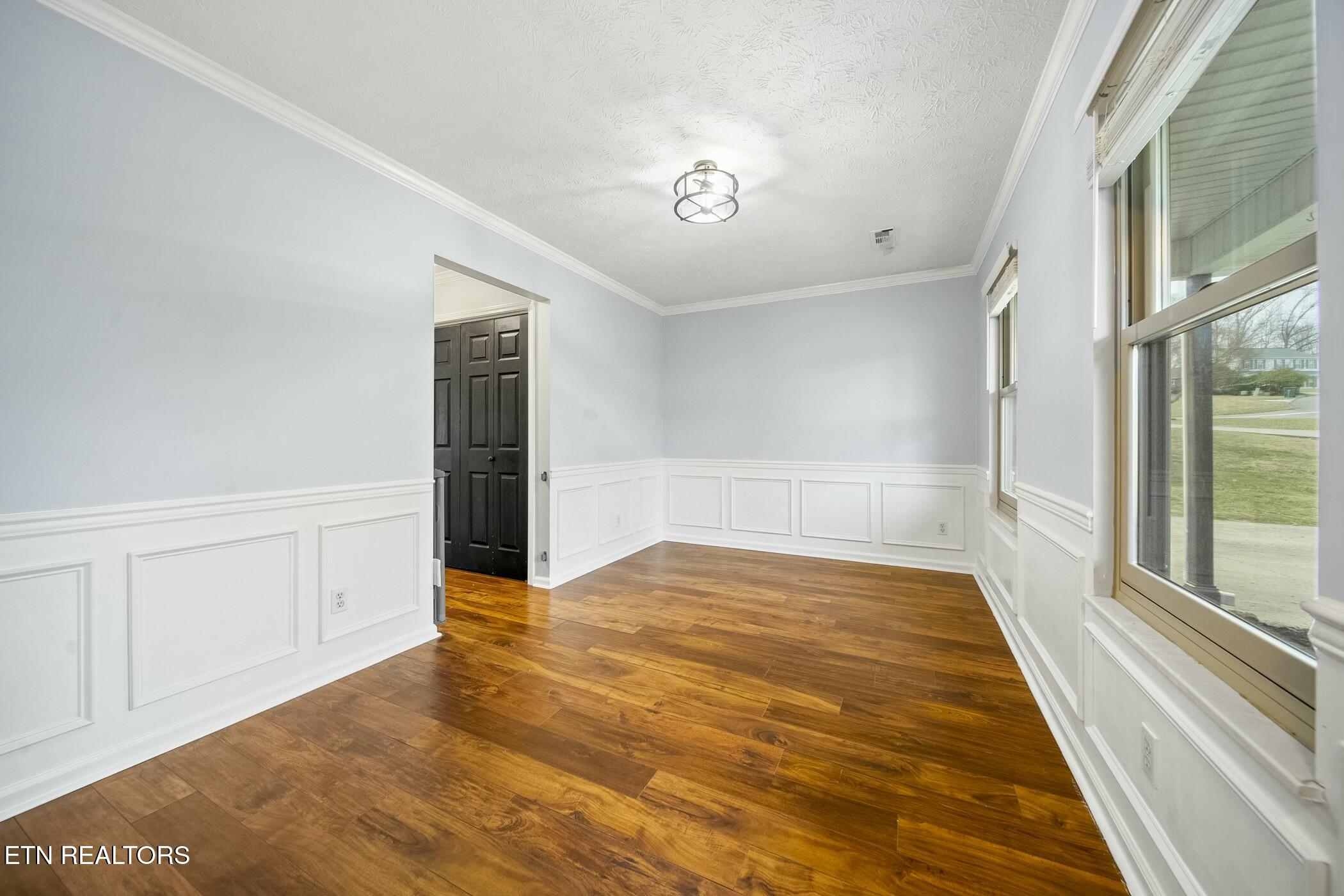 8206 Jack Russell Court