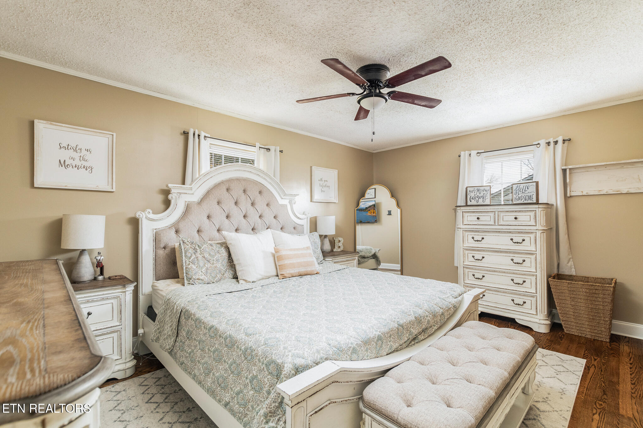 2906 Shady Lane