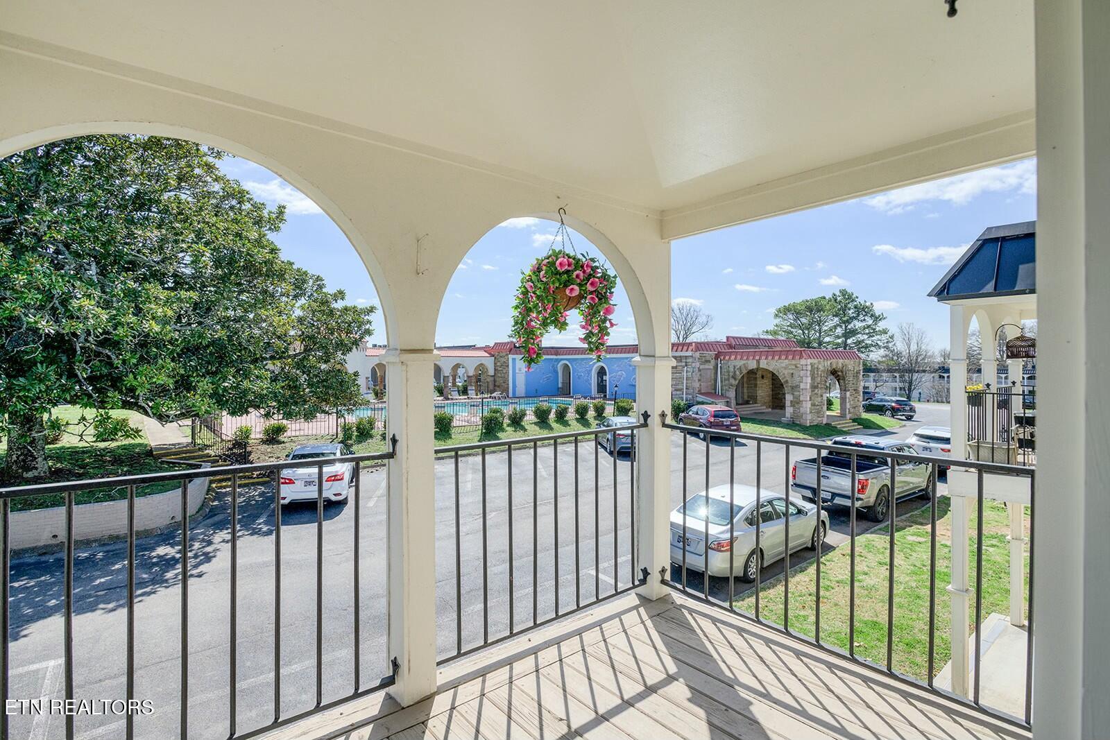 5709 Lyons View Pike, 3306