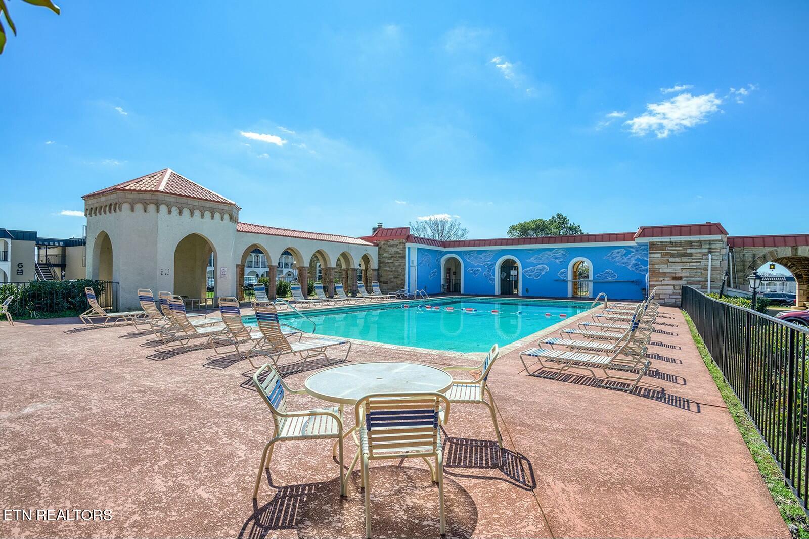 5709 Lyons View Pike, 3306