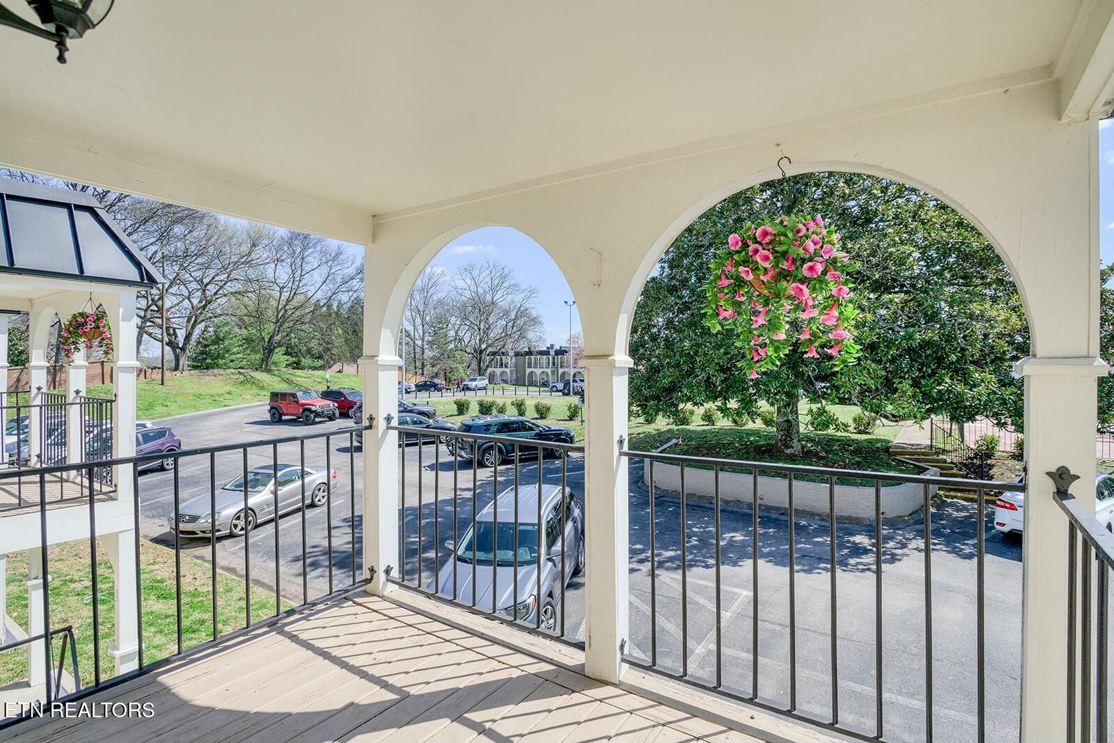 5709 Lyons View Pike, 3306