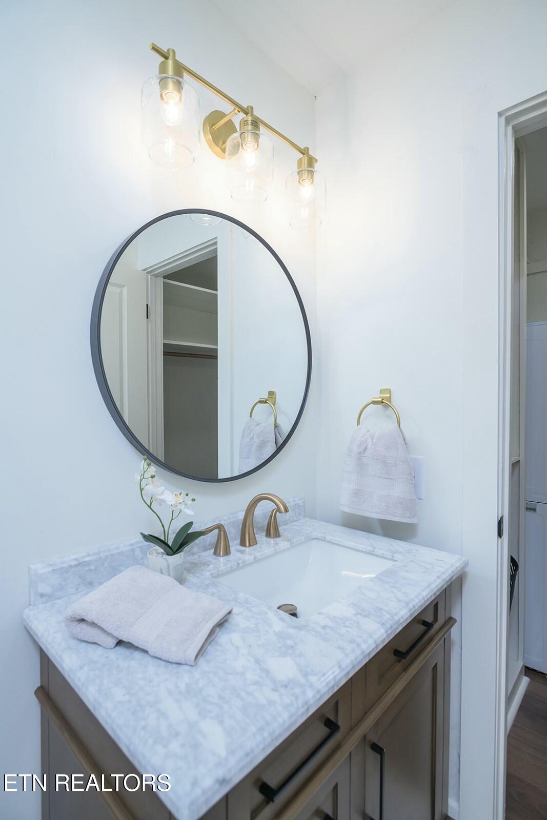 5709 Lyons View Pike, 3306