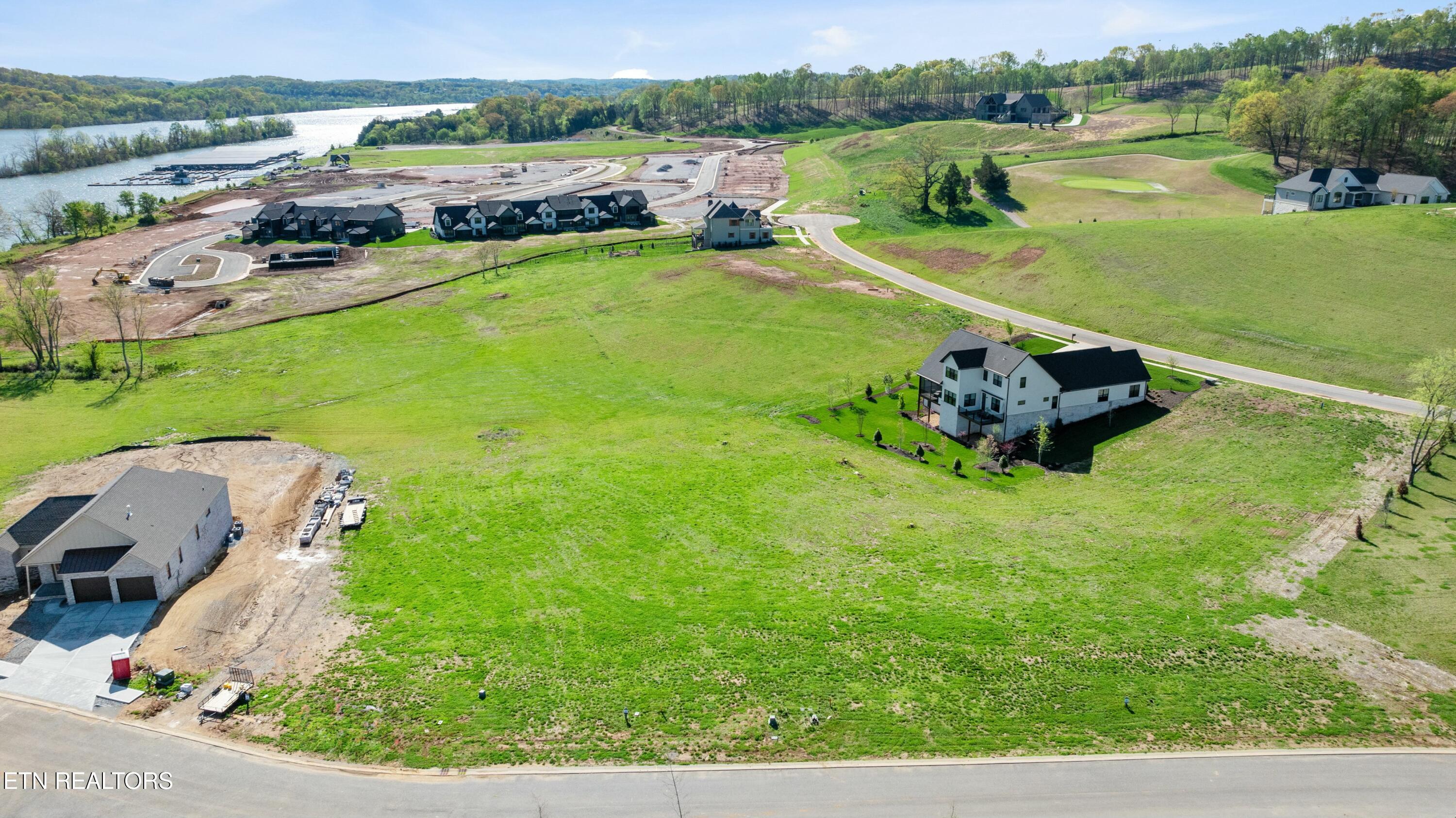 5252 Old Club Rd