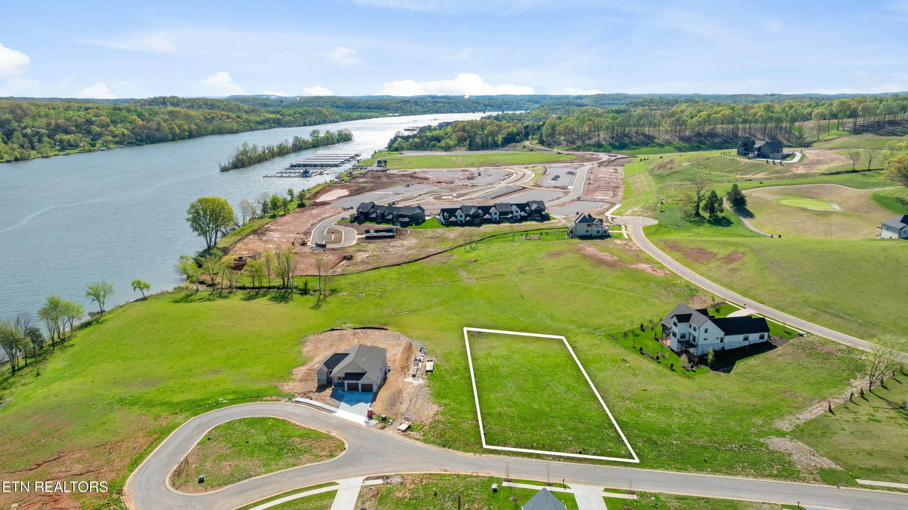 5252 Old Club Rd