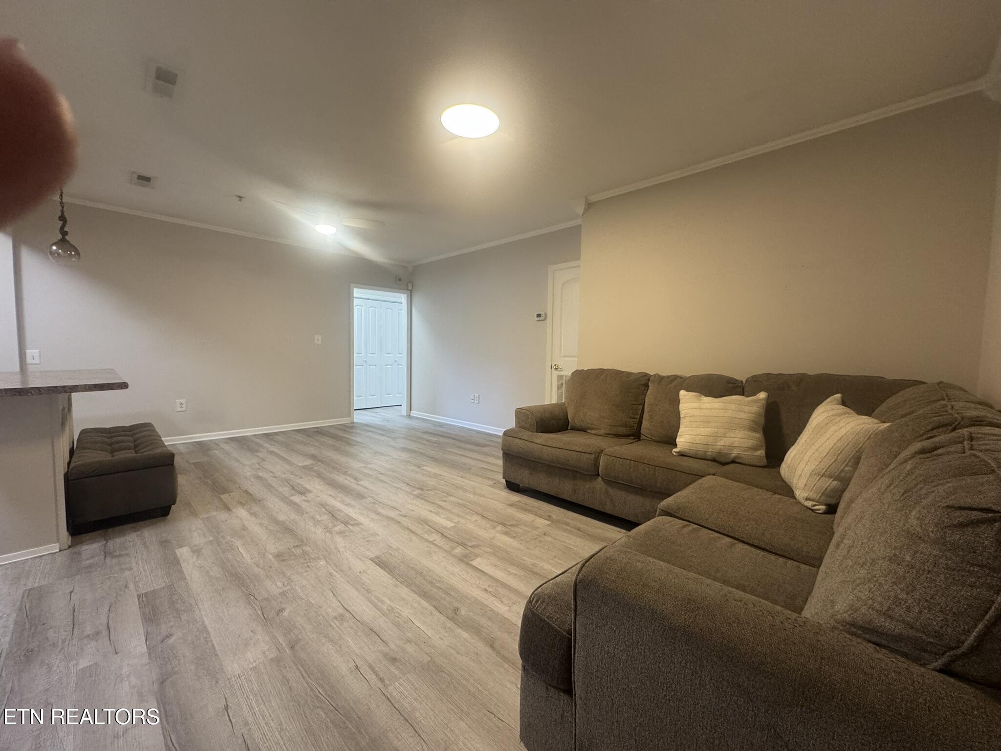 1801 Lake Ave, 321