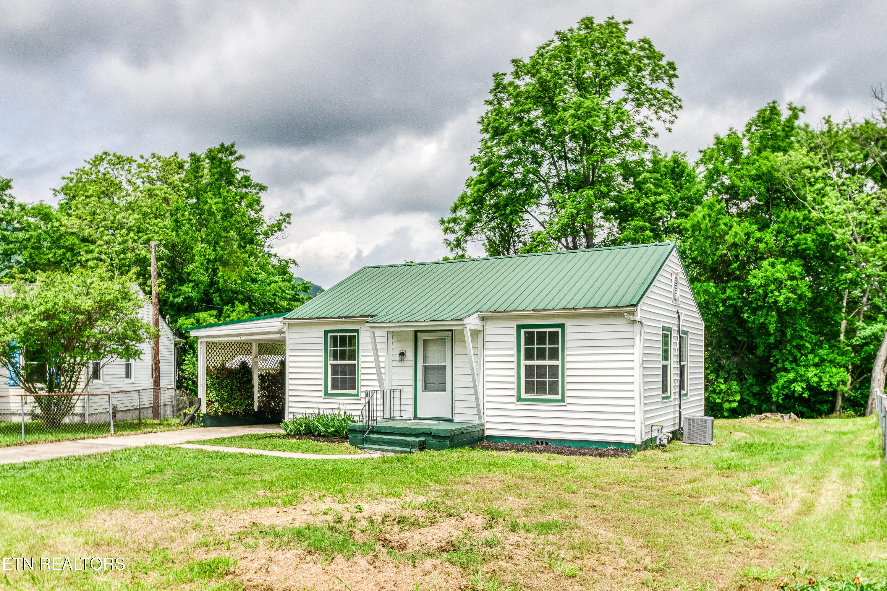 116 Davis Circle
