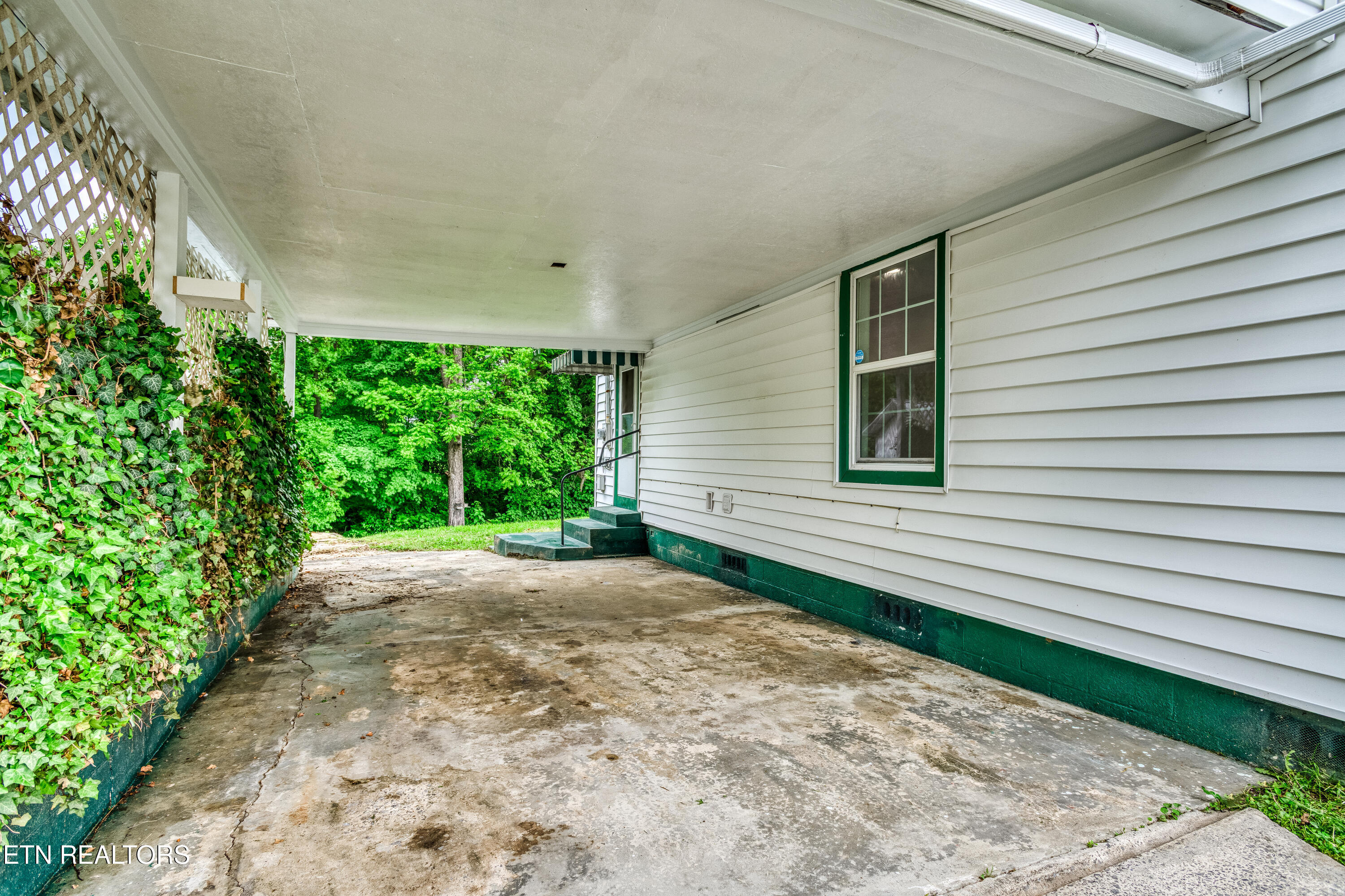 116 Davis Circle