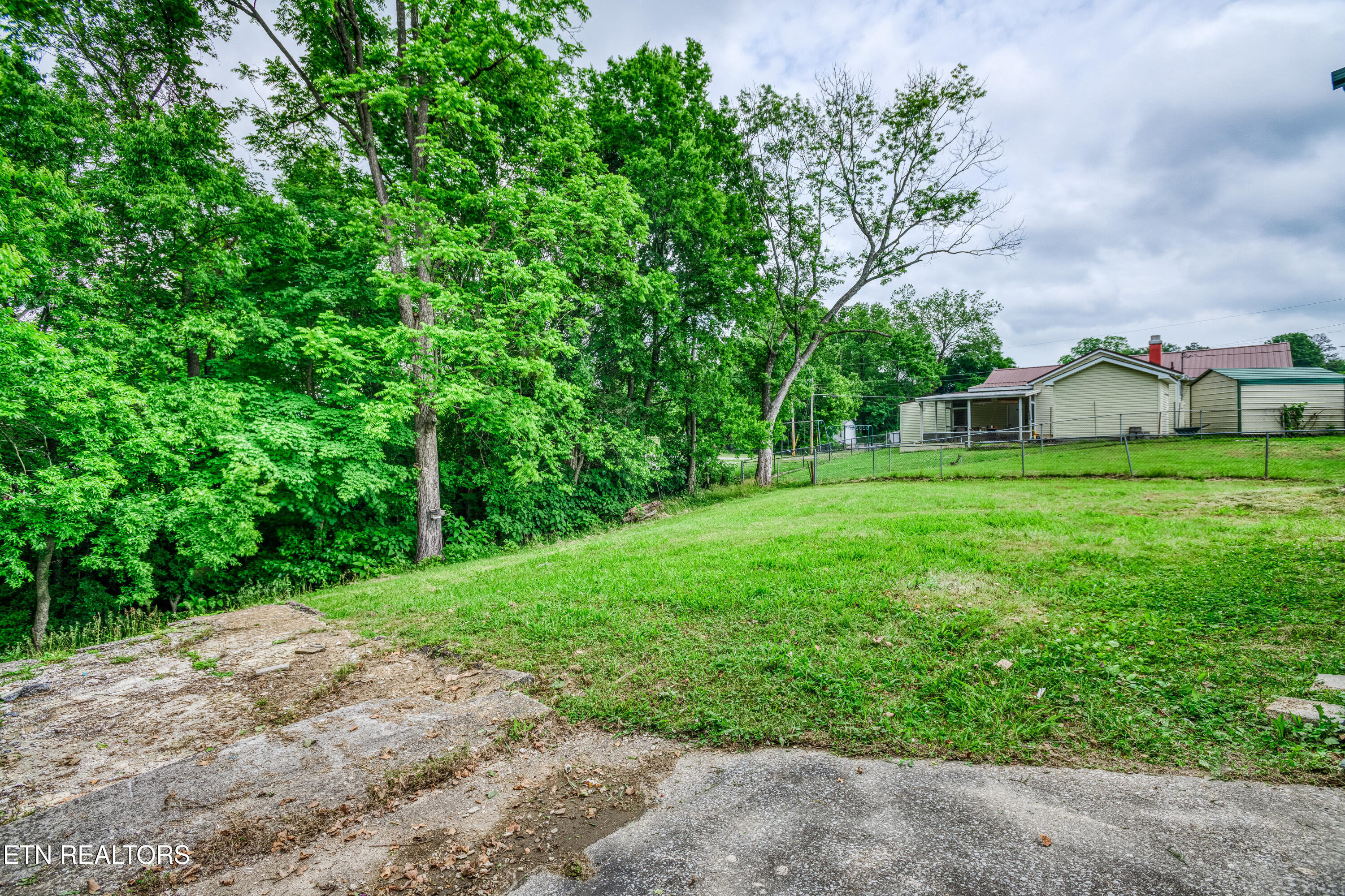 116 Davis Circle