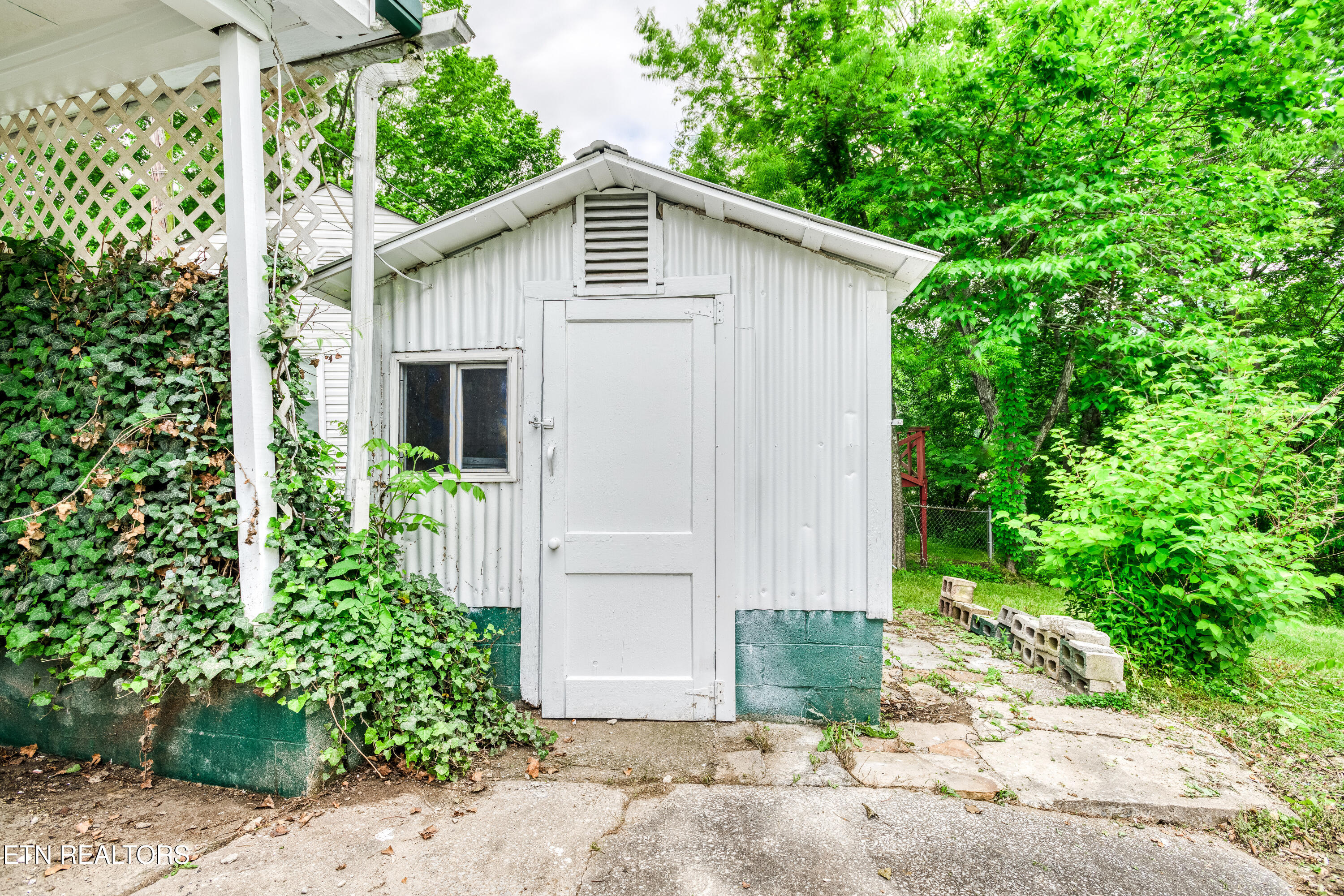 116 Davis Circle