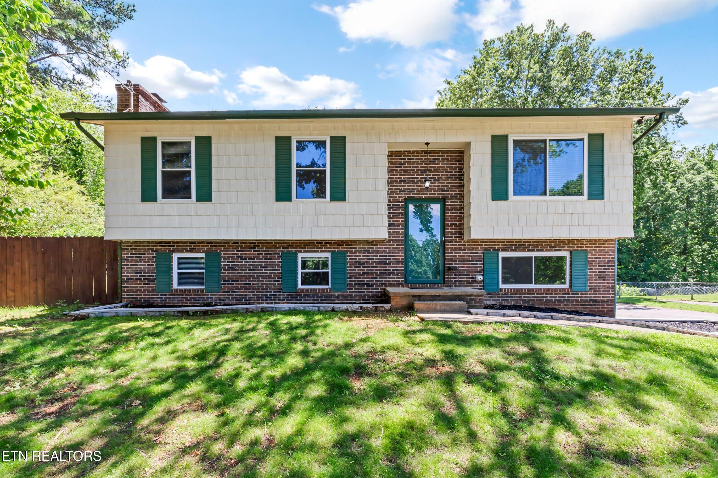 1538 Johnathan Drive