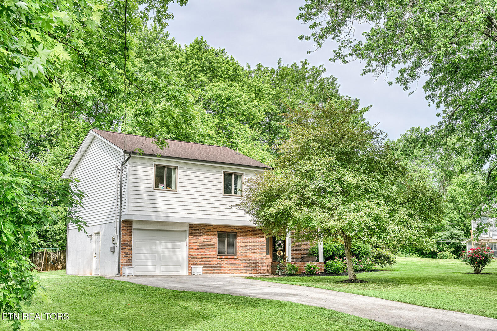 1903 Bishops Bridge Rd