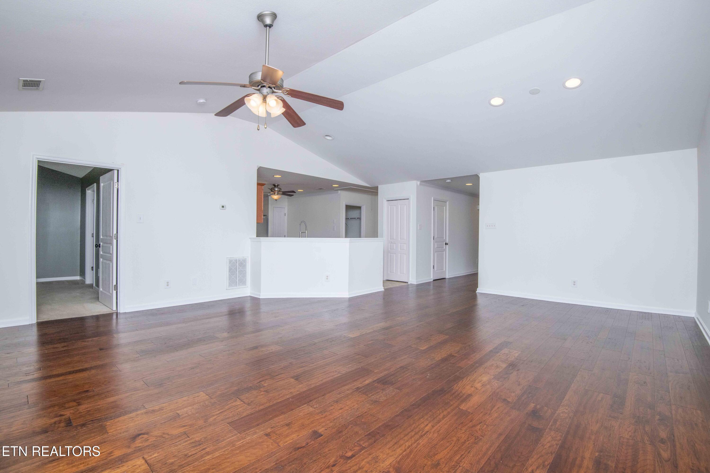 6161 E Mcmillan Creek Drive