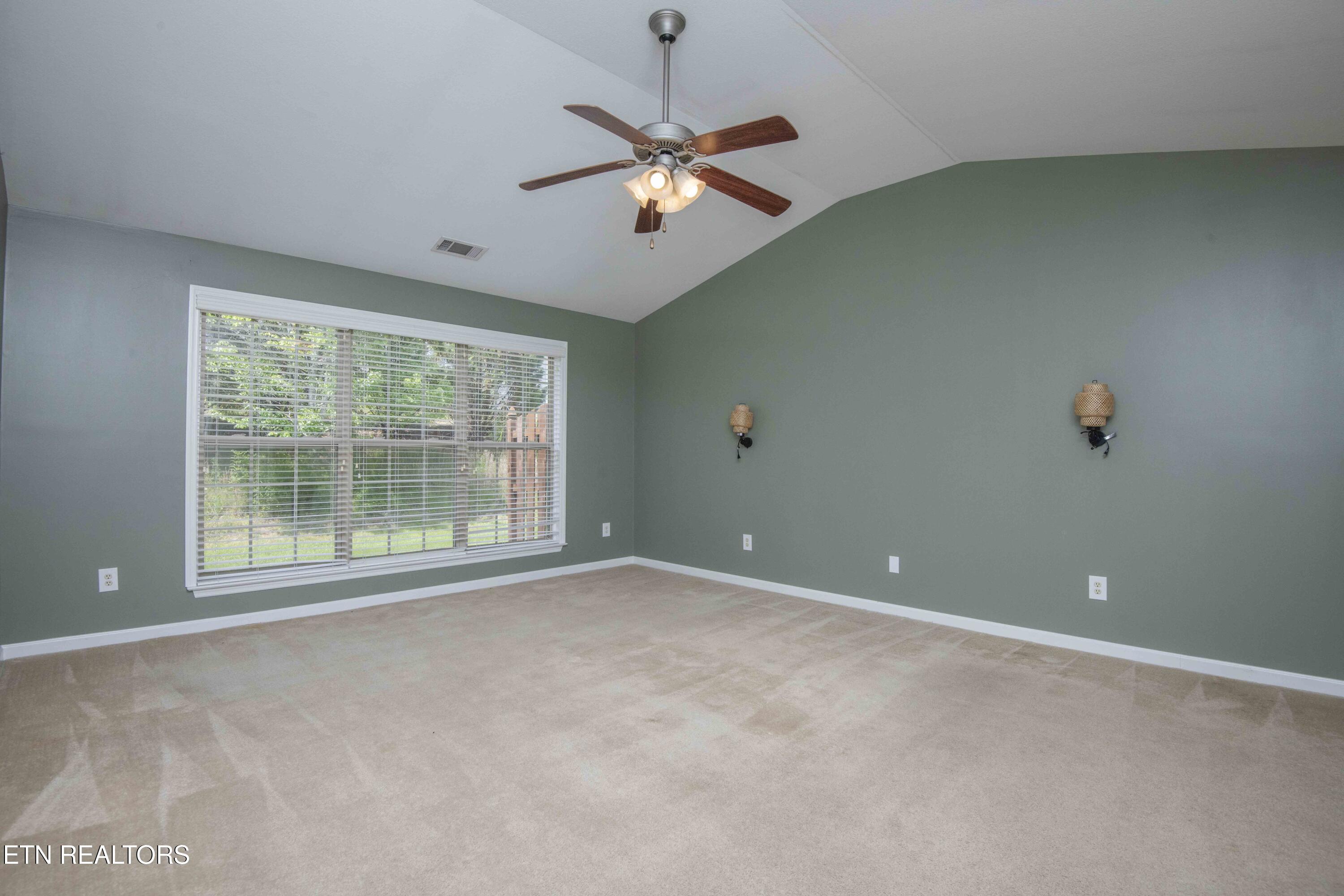 6161 E Mcmillan Creek Drive