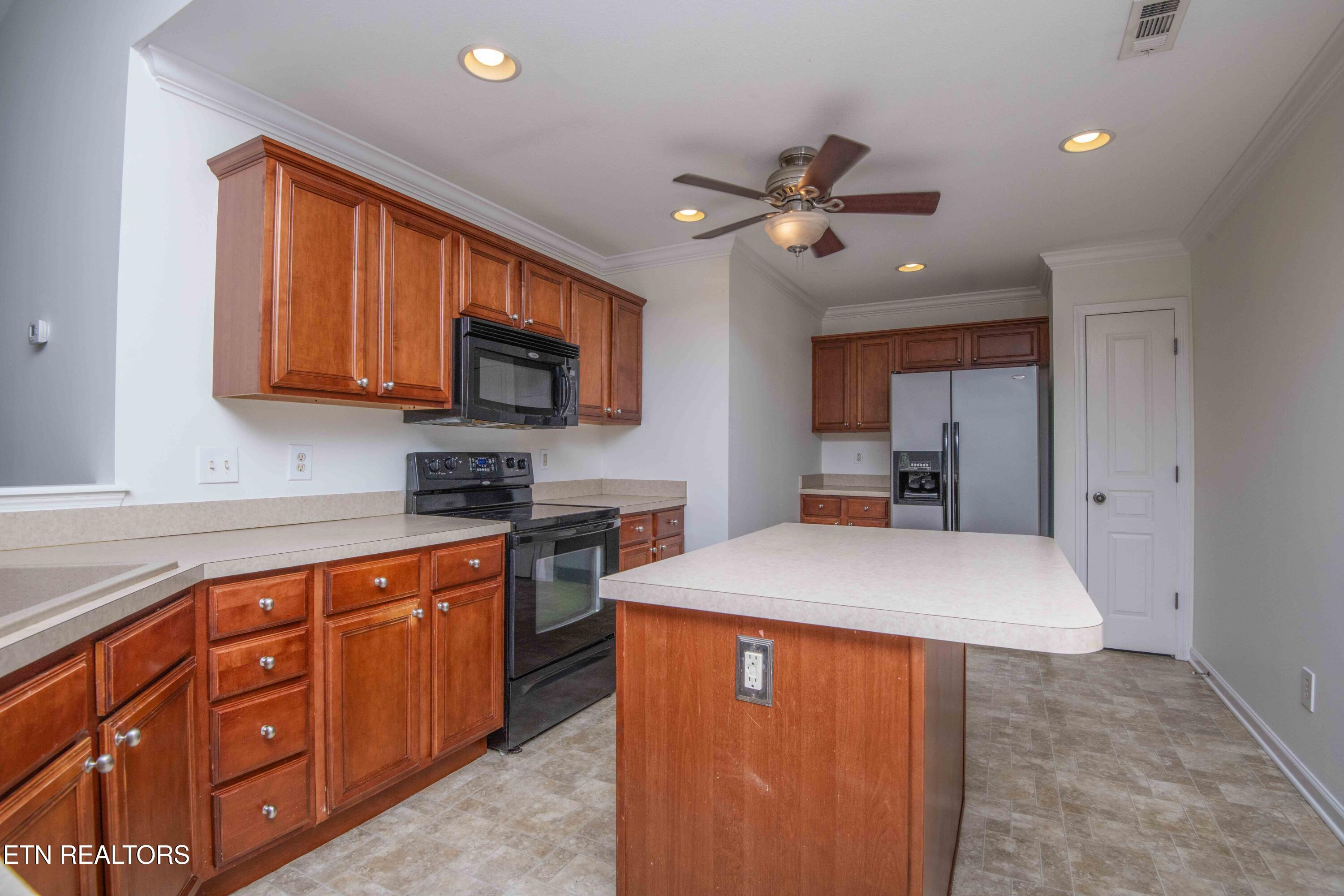 6161 E Mcmillan Creek Drive