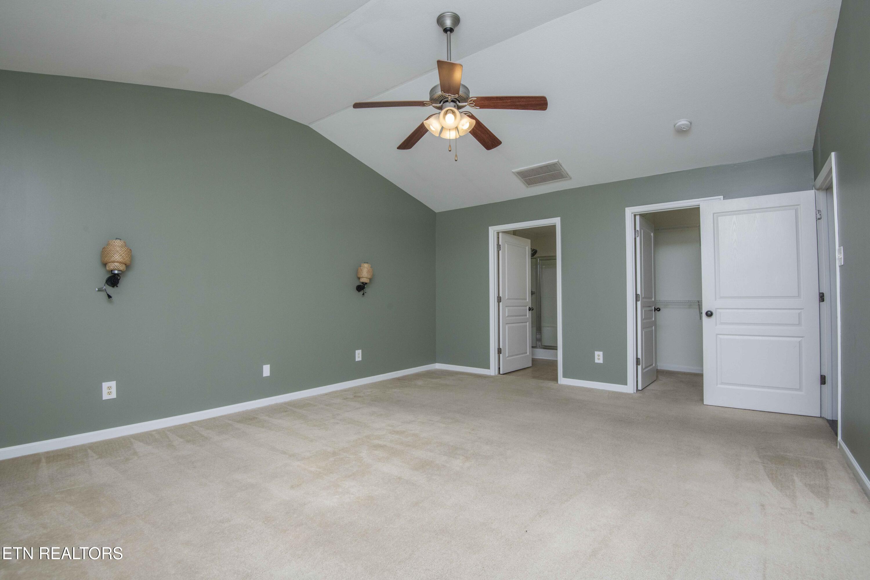 6161 E Mcmillan Creek Drive