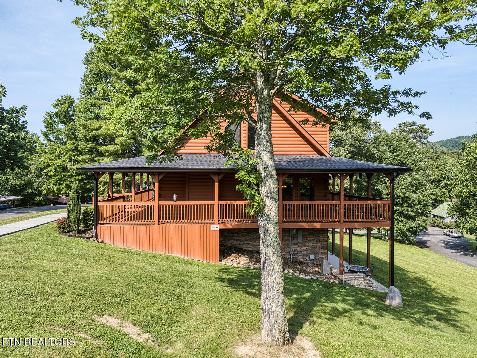 2028 Piney Overlook Lane