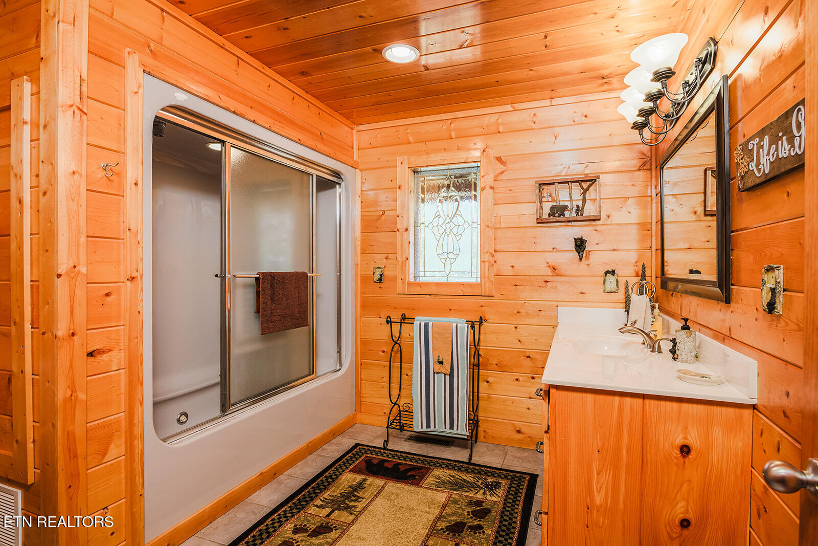 2028 Piney Overlook Lane