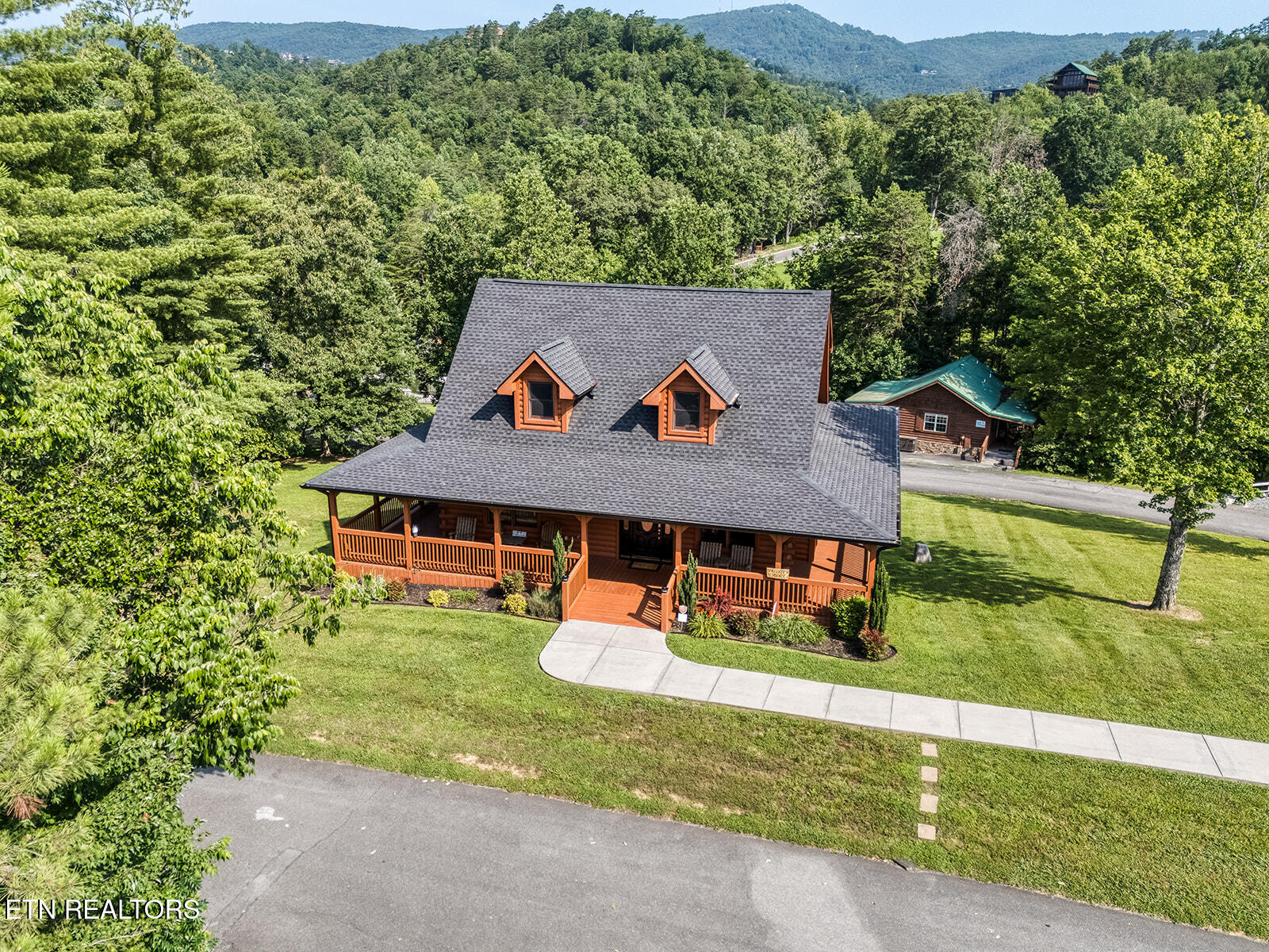 2028 Piney Overlook Lane