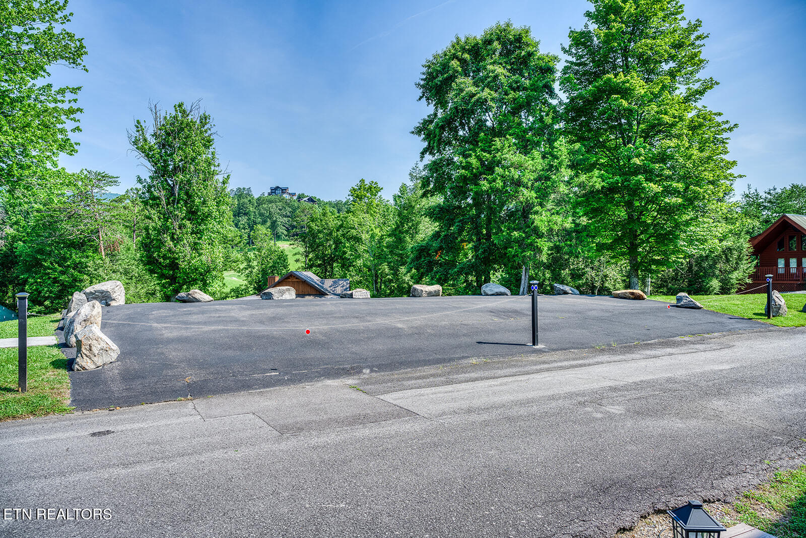 2028 Piney Overlook Lane