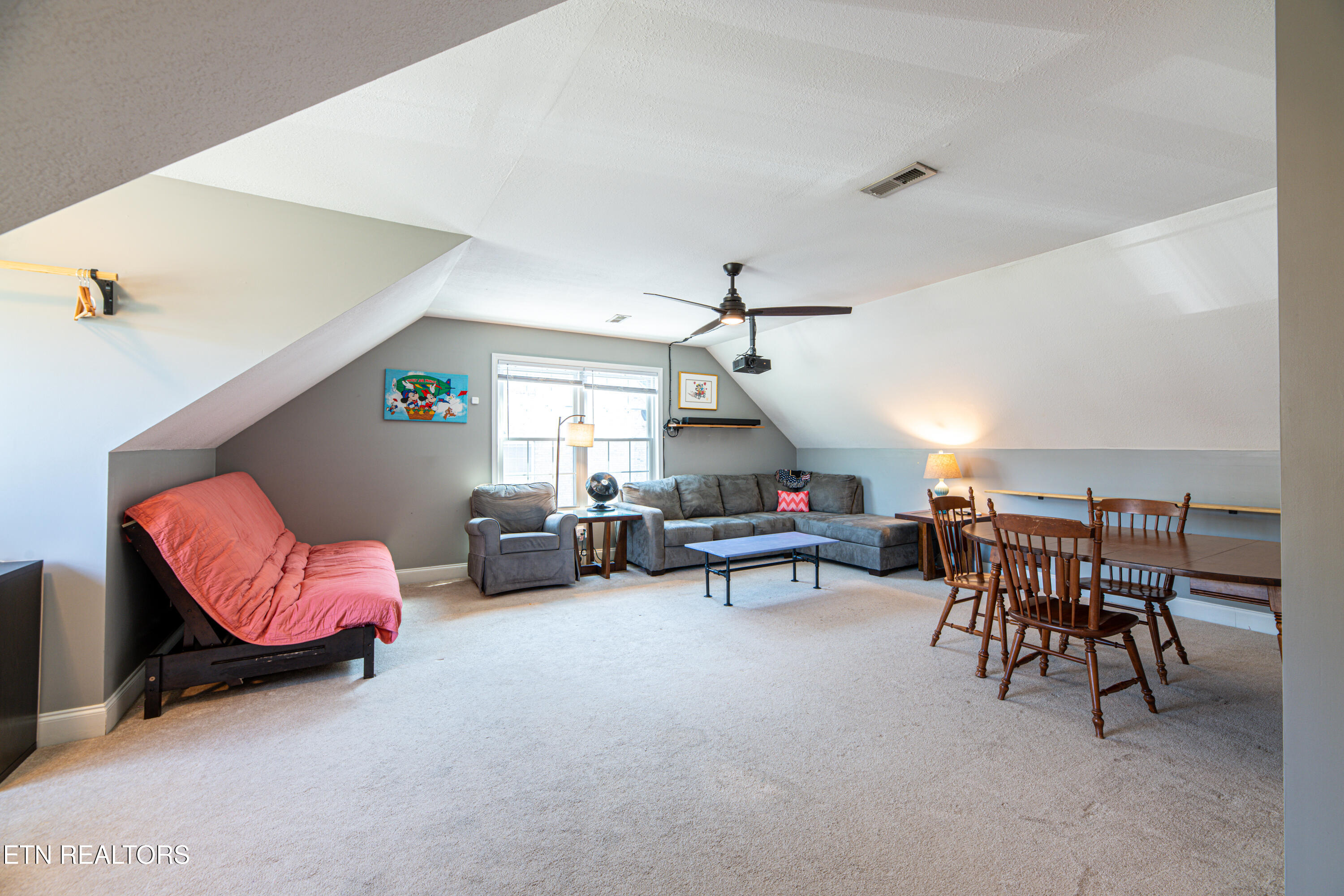 924 Crown Ridge Lane