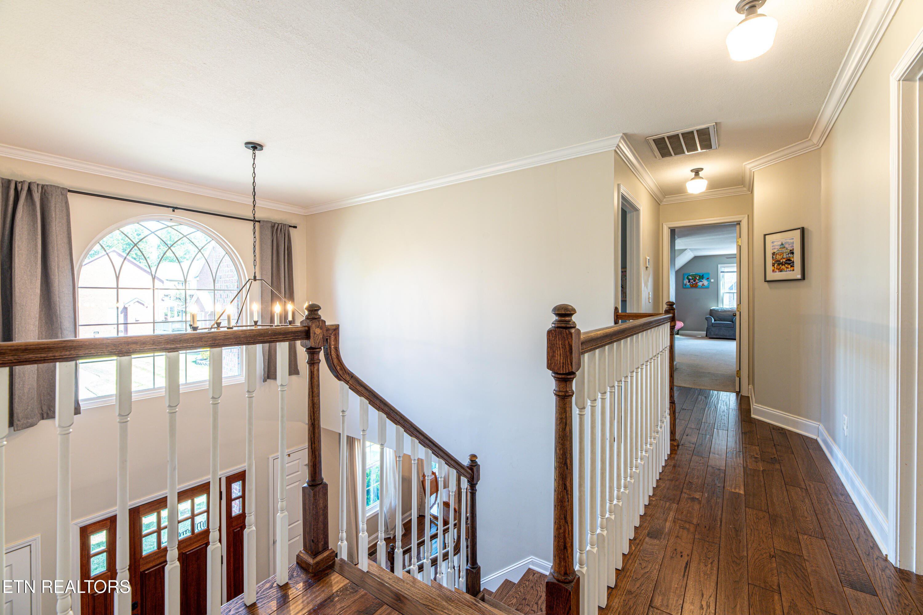 924 Crown Ridge Lane