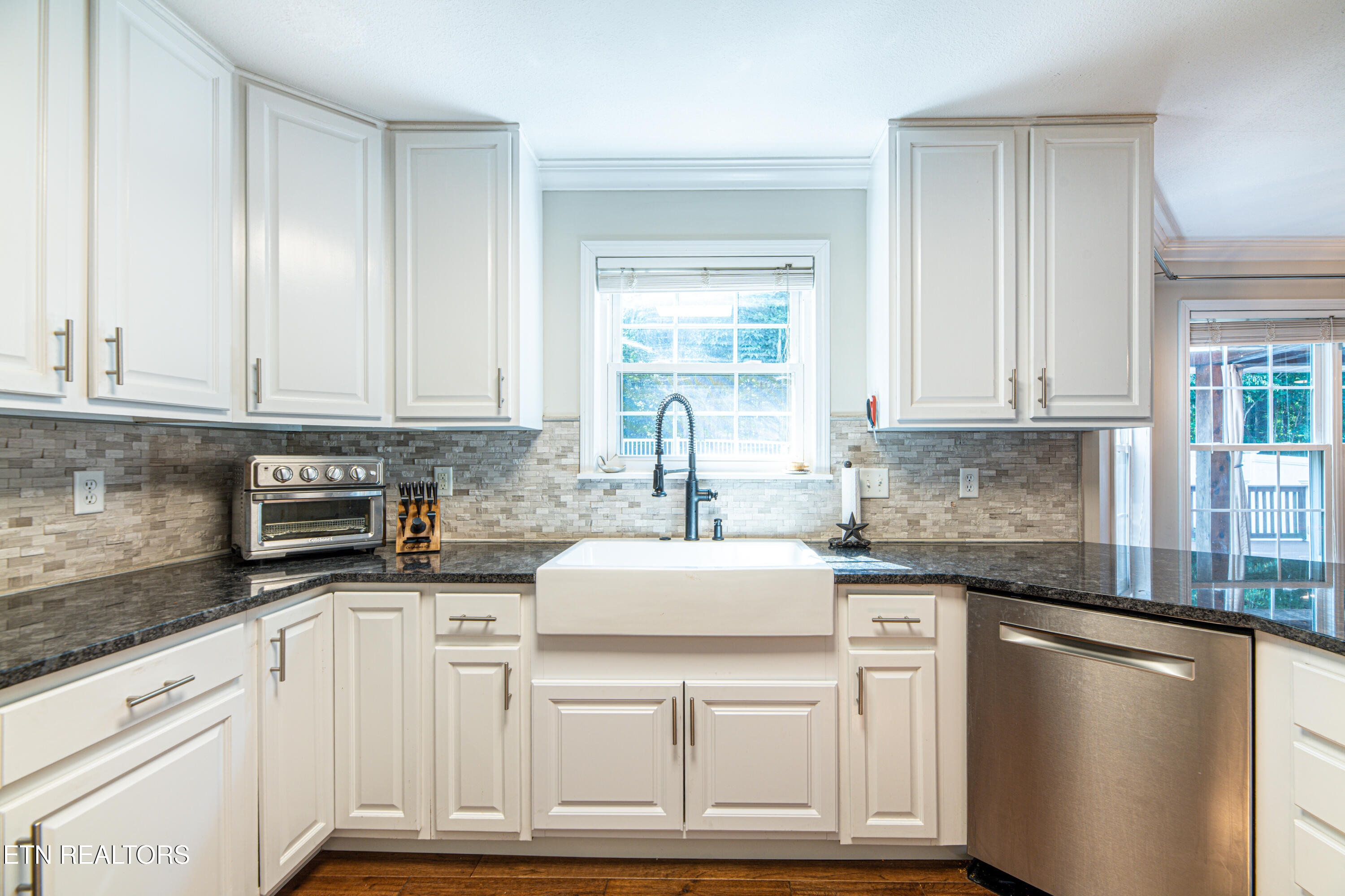 924 Crown Ridge Lane