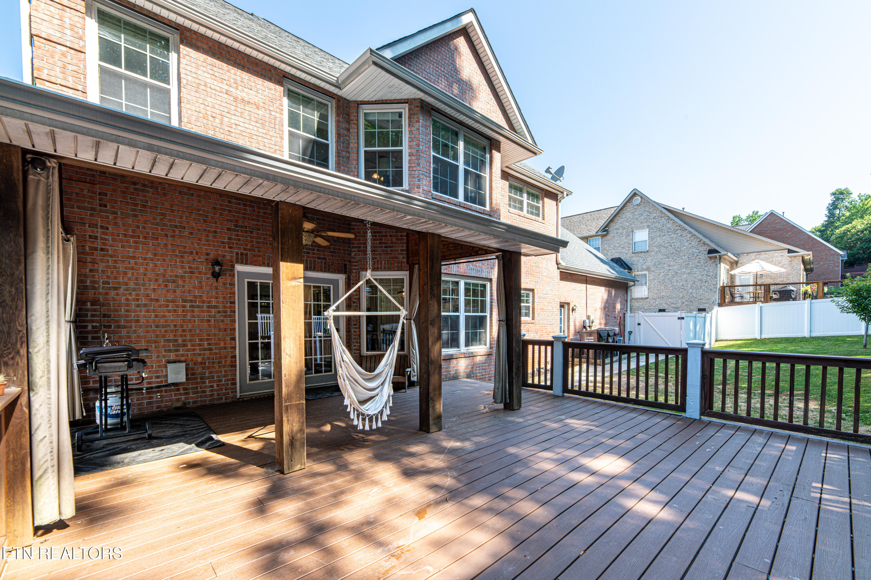 924 Crown Ridge Lane