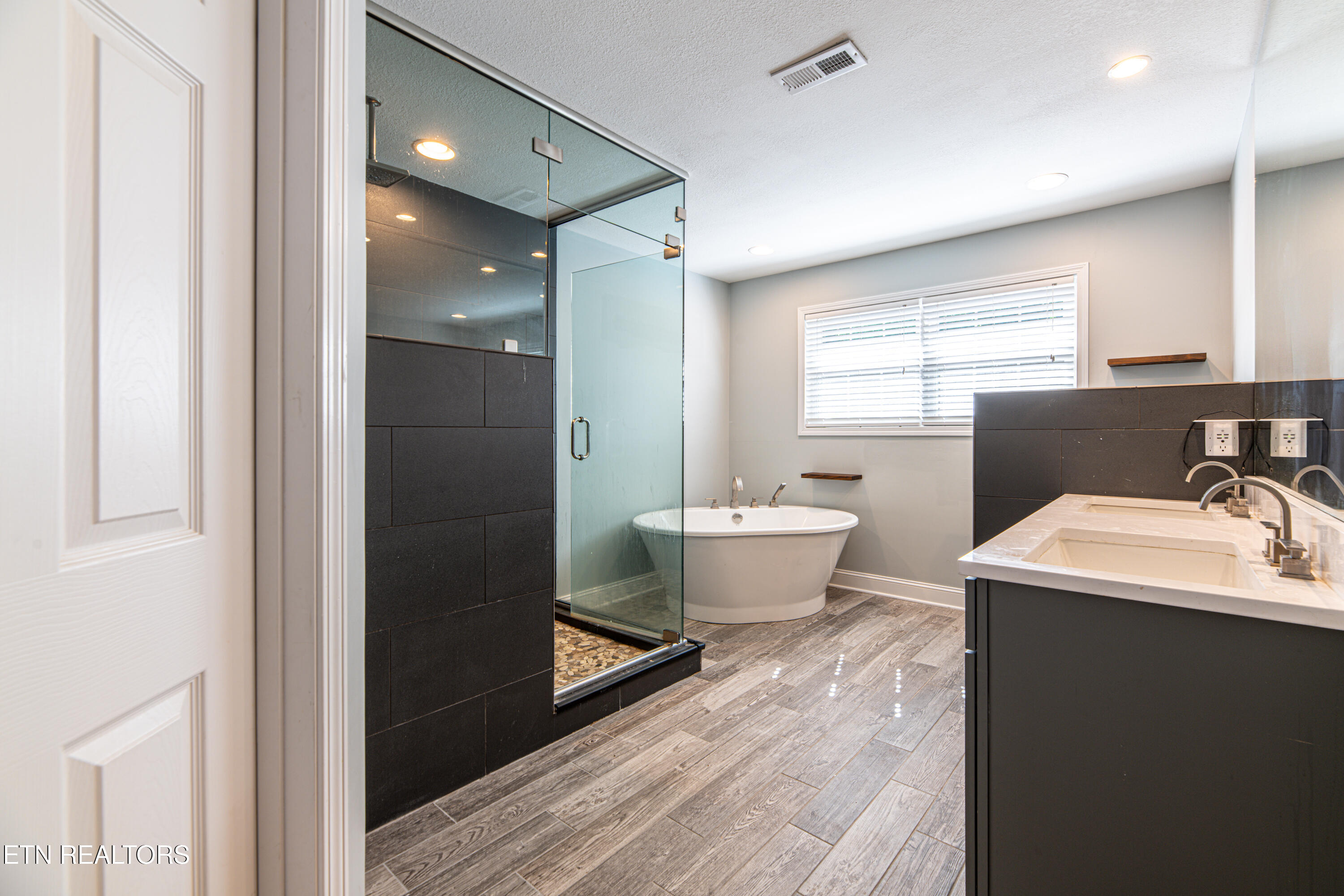 924 Crown Ridge Lane